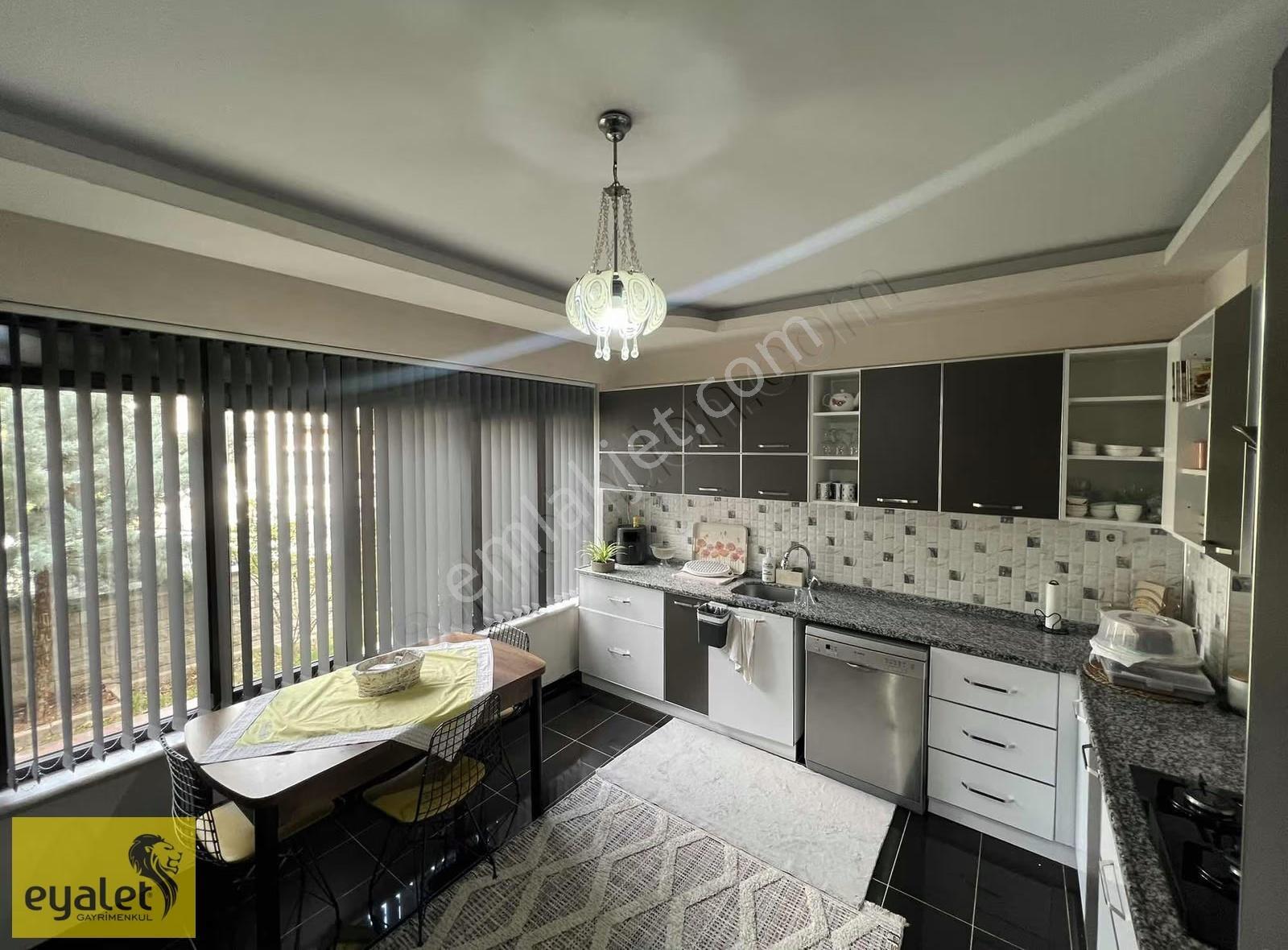 Müstakil Harika Konumlu Villa - Görsel 8