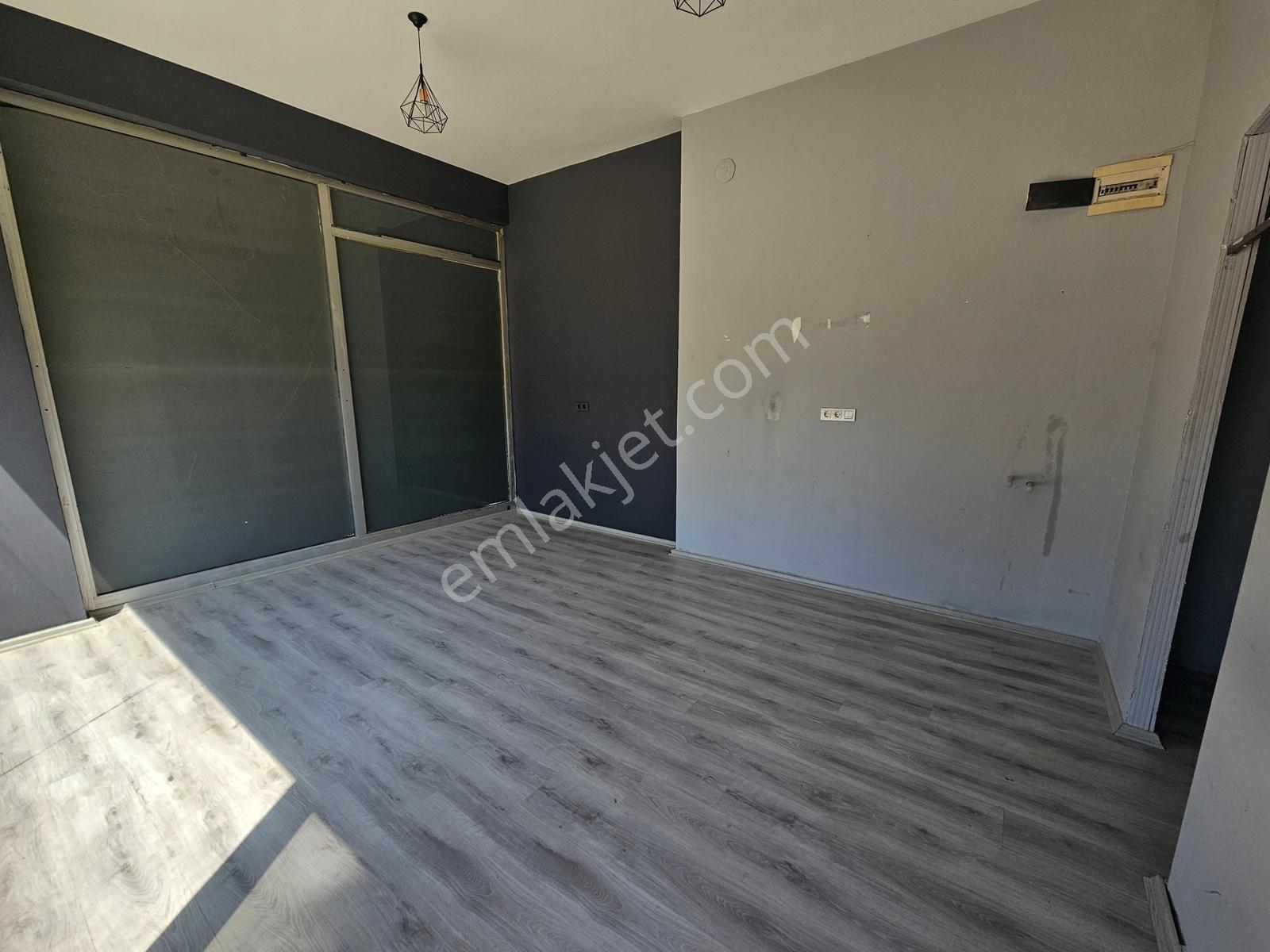 Buca Çamlıkule Kiralık Dükkan - Görsel 2