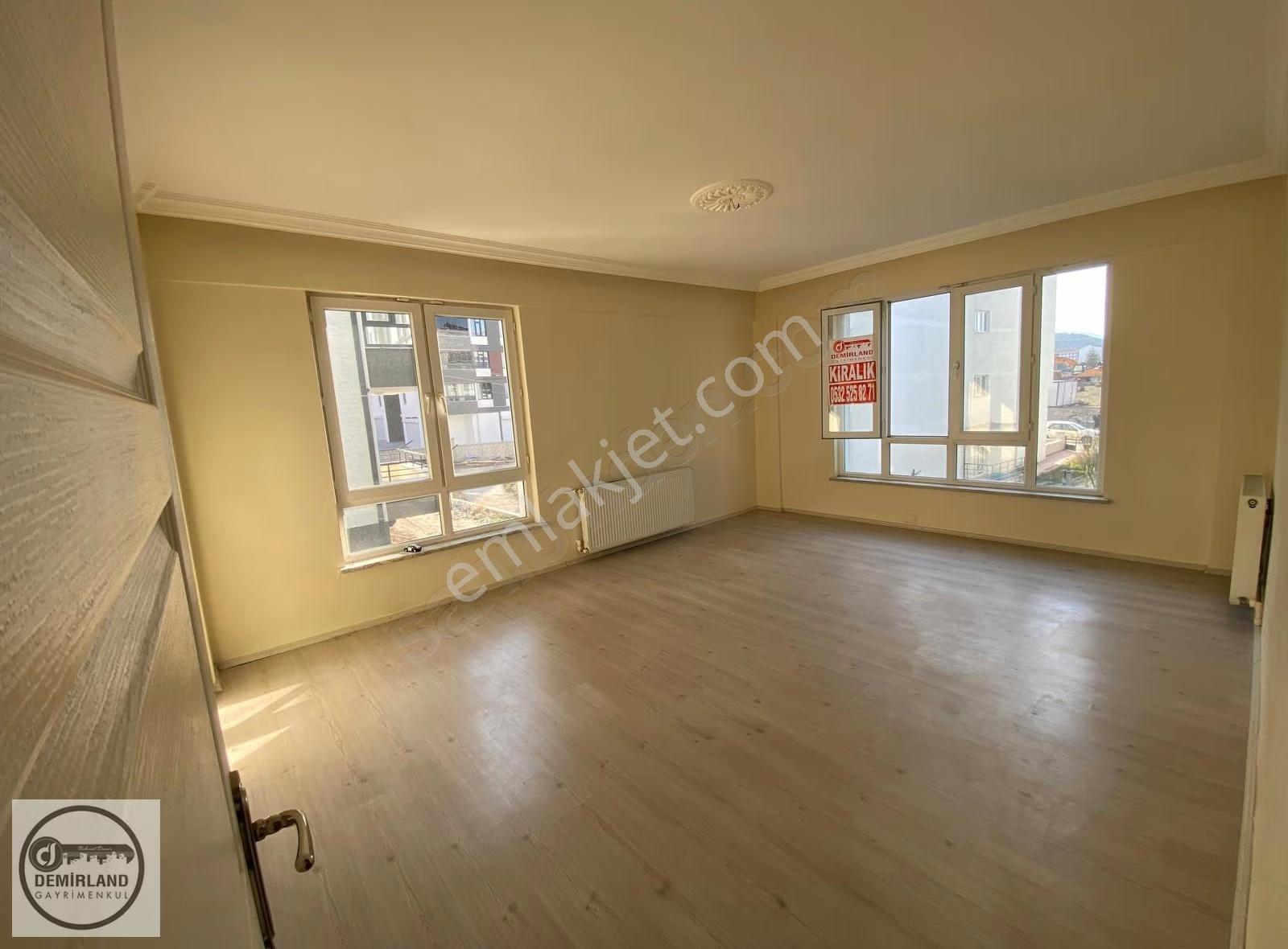 Demirland'dan Zafertepe Mahallesi Beylerbeyi Sitesi Kiralık 2+1 - Görsel 6