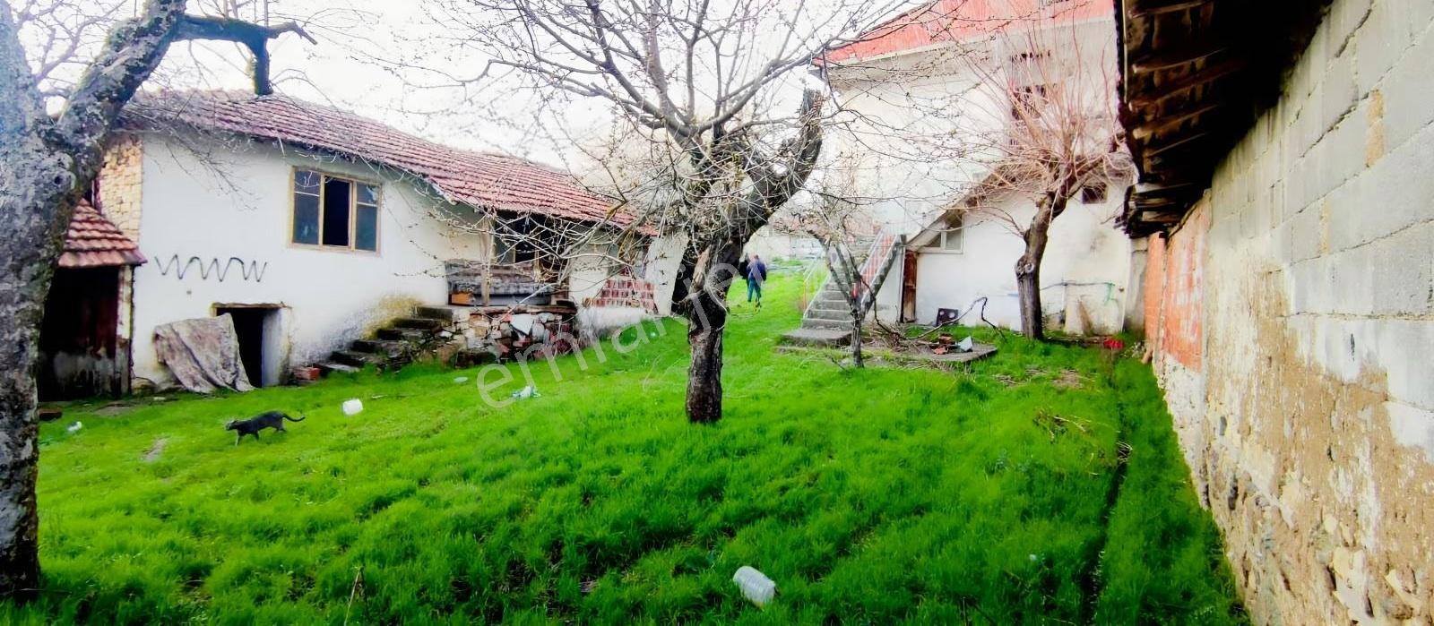 Müstakil 2 Katlı Köy Evi Ve Arsası - Görsel 5