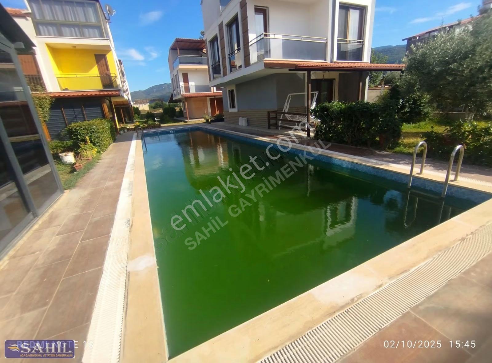 Davutlar Sahil Havuzlu Butik Sitede 3 Katlı 4+1 Villa Yatırımlık - Görsel 18