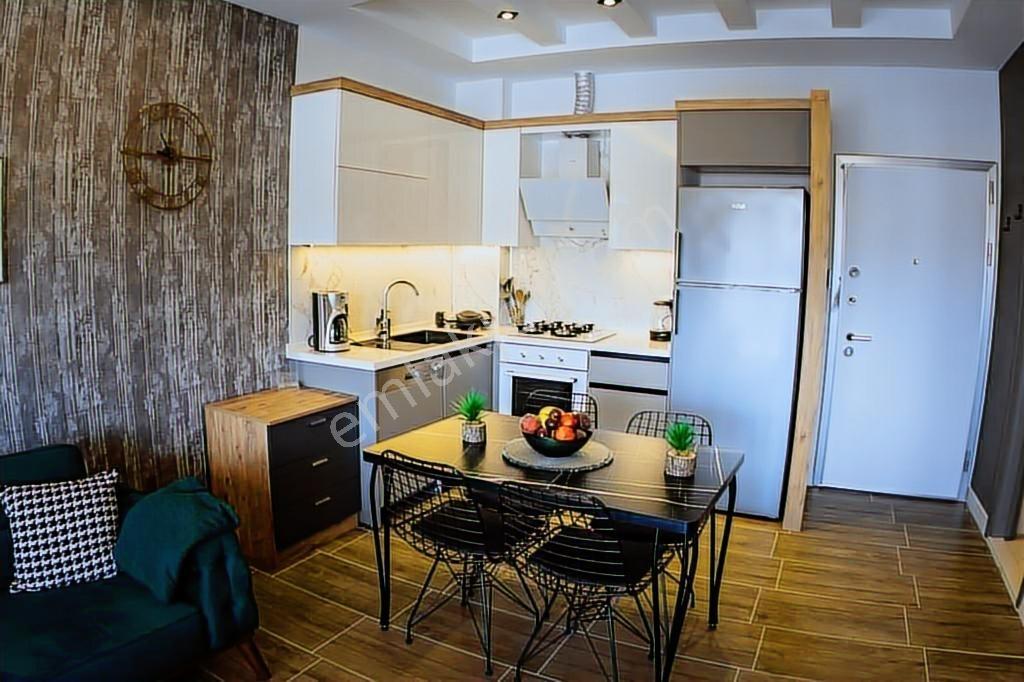 Kuşadası Otogar Arkasında 1+1 Eşyalı Kiralık Daire - Görsel 5