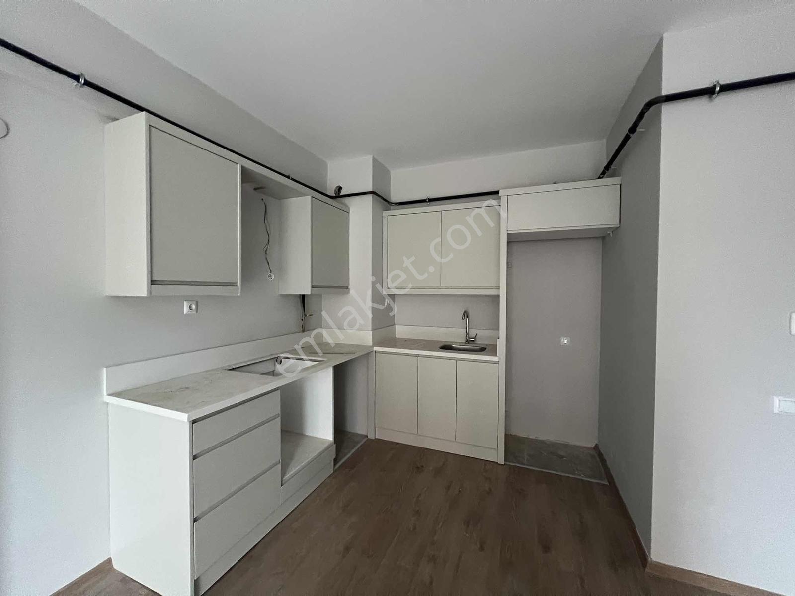 Ulaş Gayrimenkulden Şehir Hastanesi Mevki Kiralık Balkonlu 1+1 - Görsel 27