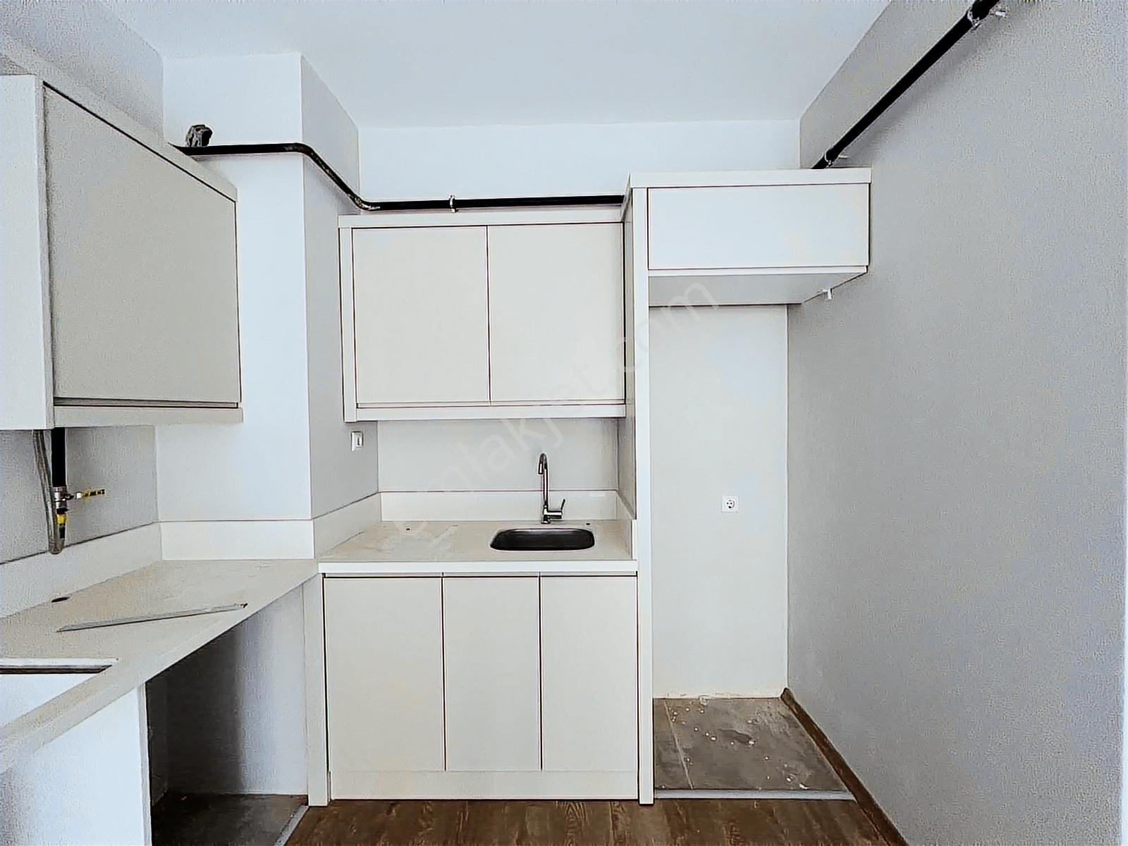 Ulaş Gayrimenkulden Şehir Hastanesi Mevki Kiralık Balkonlu 1+1 - Görsel 18