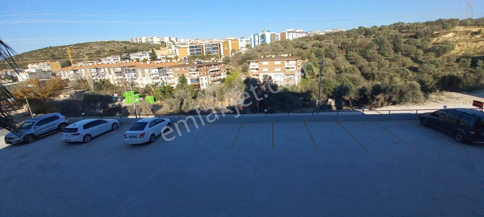 Kuşadası / Değirmendere Mahallesi 3+1 Doğalgazlı Daire - Görsel 12