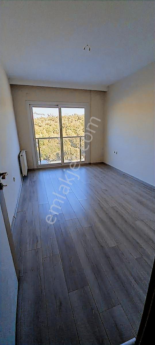 Kuşadası / Değirmendere Mahallesi 3+1 Doğalgazlı Daire - Görsel 6