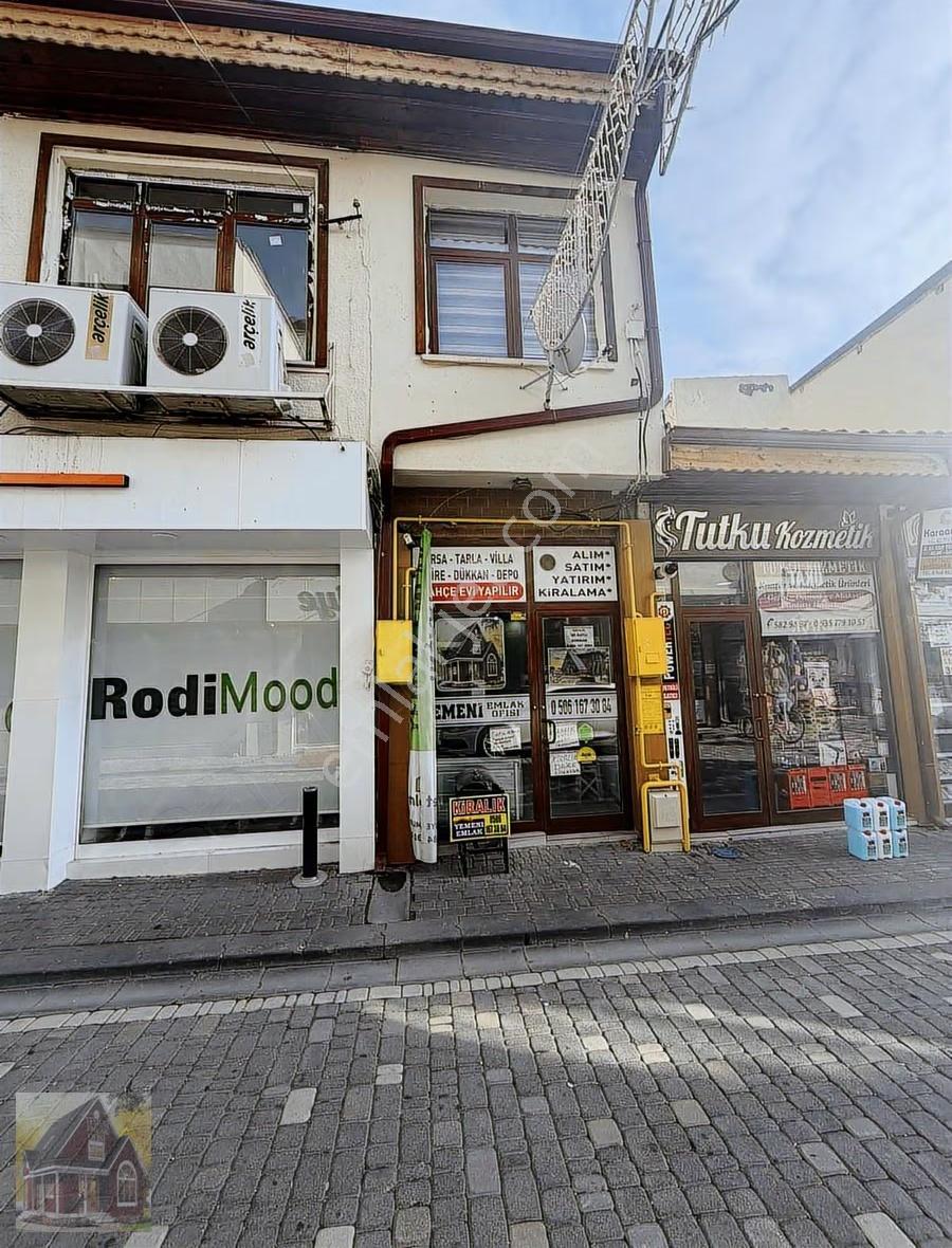 Bankalar Caddesinde 2 Katlı Dükkan