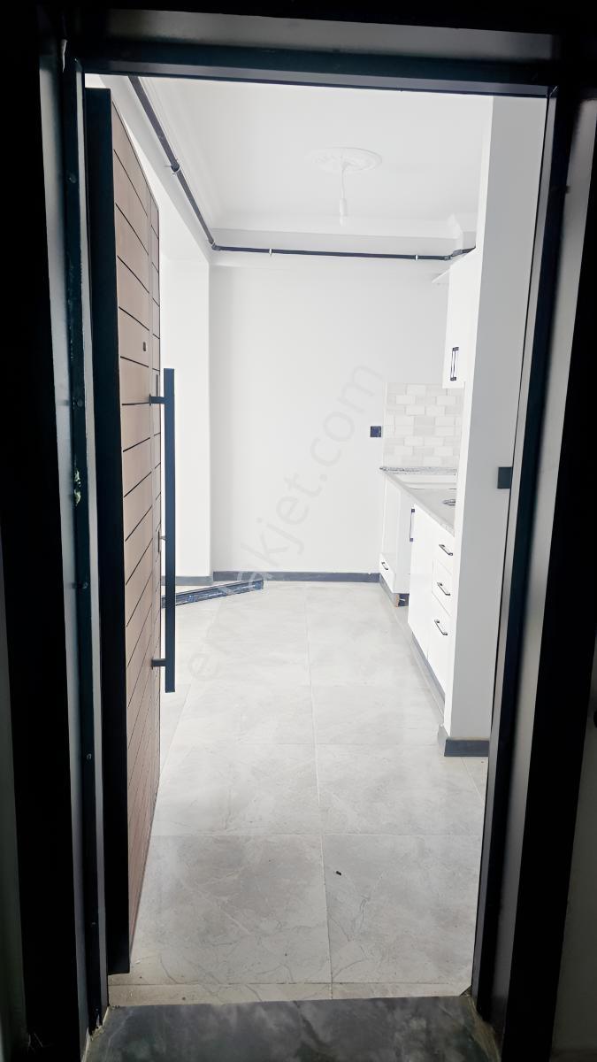 Dairemiz 1+1 Balkonlu Geniş Yerden Isıtmalı Kiralık Daire