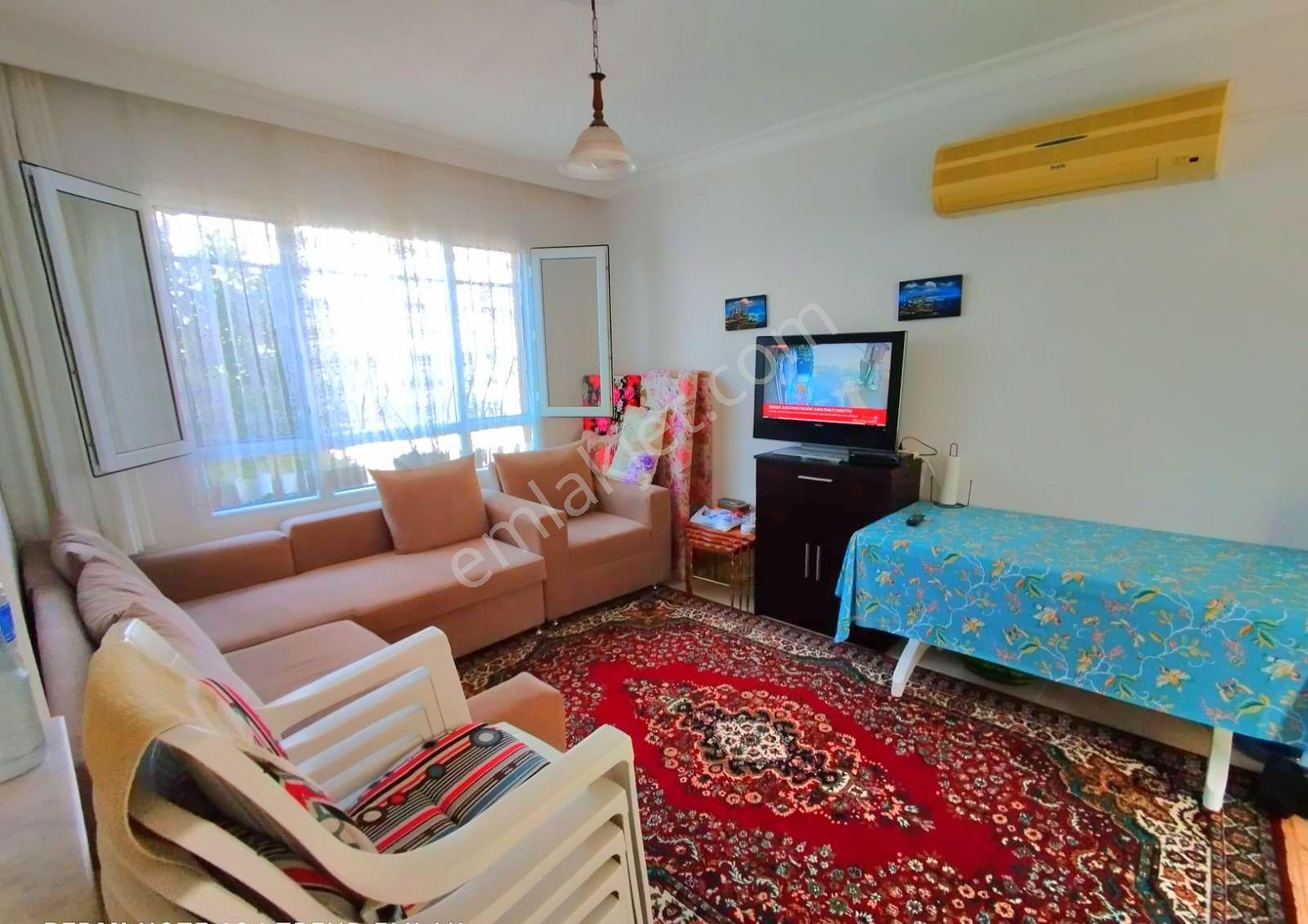 Kuşadasında Plaja Yakın Havuzlu Sitede Tek Müstakil 4+1 Villa - Görsel 20