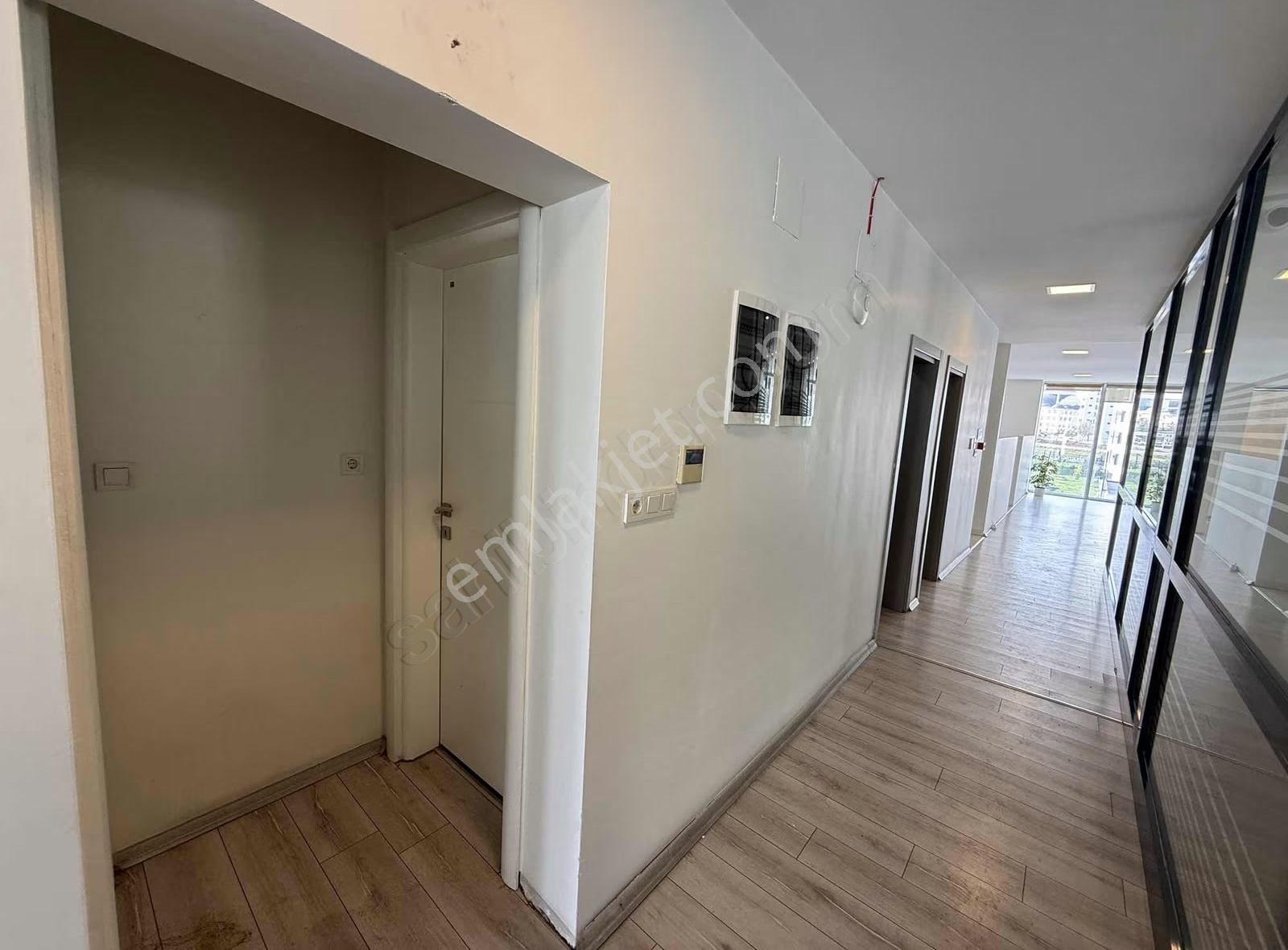 Urfa Yolu 2ve3.kat+teras Kiralık Prestijli Kurumsal İşyeri /büro - Görsel 23