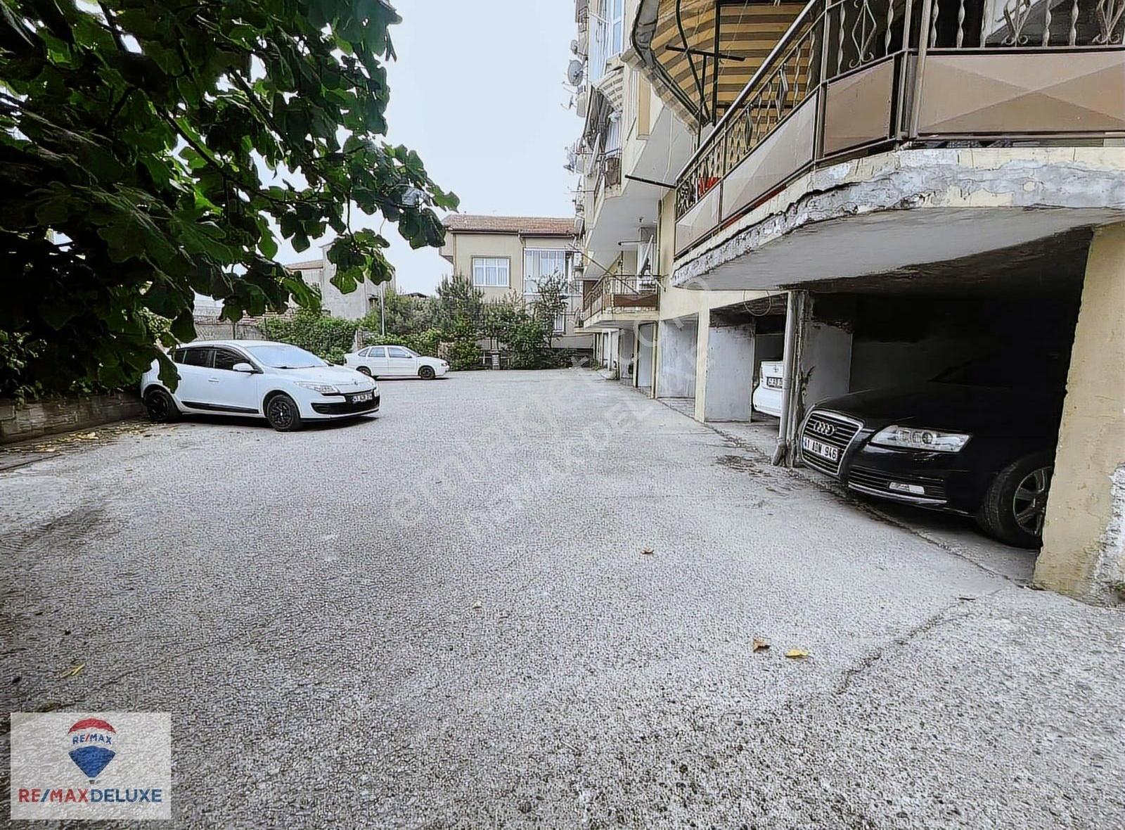 İzmit Çarşı Da 2+1 1.kat 110 M2 Masrafsız Otoparklı Daire - Görsel 3