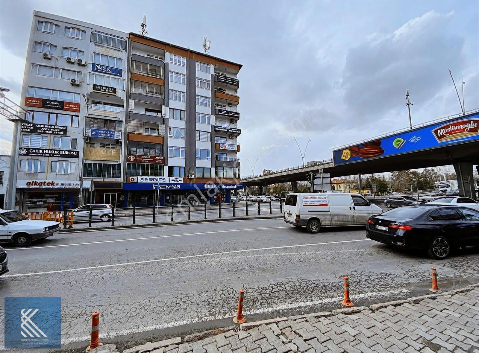 İstasyon Caddesi 4+1 Geniş Kullanımlı Merkezi Ofis - Görsel 17