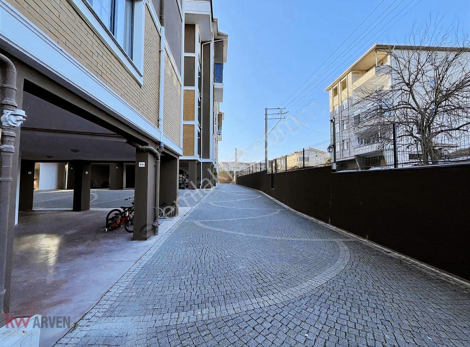 Barış Vizyon Deluxe 2 Sitesinde Otoparklı Sığınaklı Ara Kat 3+1 - Görsel 6