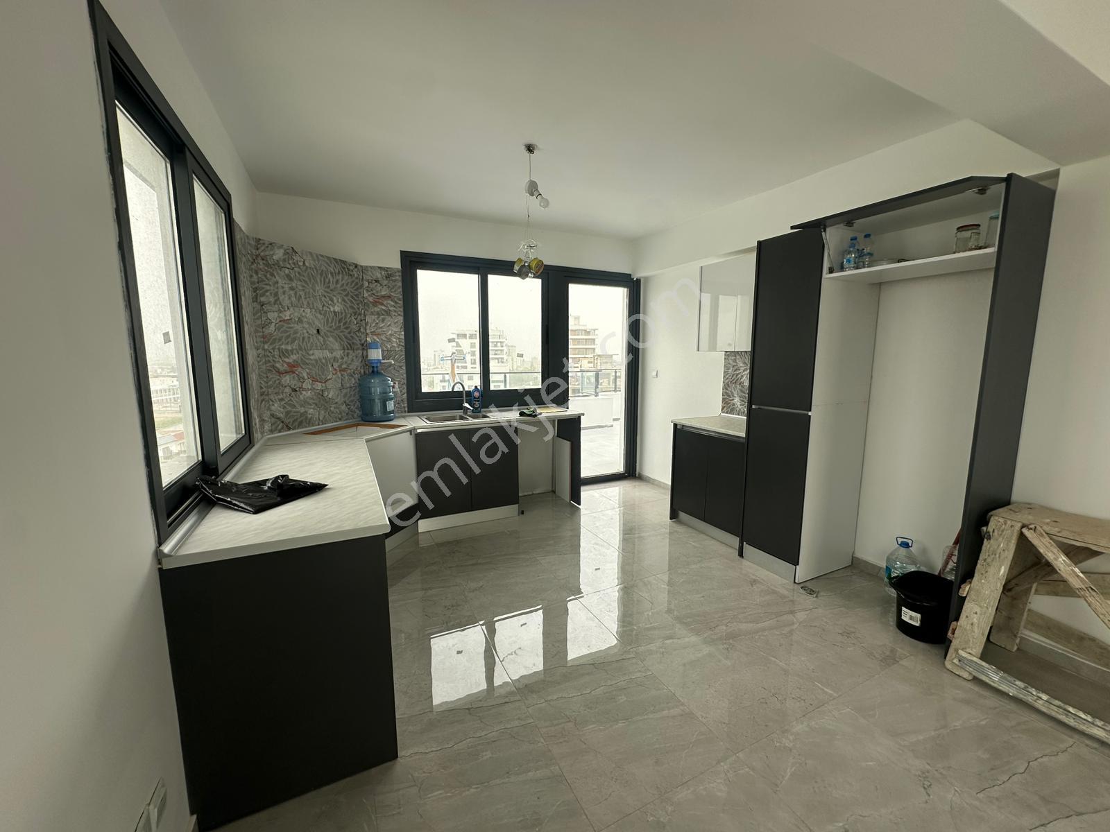 Satılık 1+1 Penthouse Yeni Boğaziçi Merkezi - Görsel 8