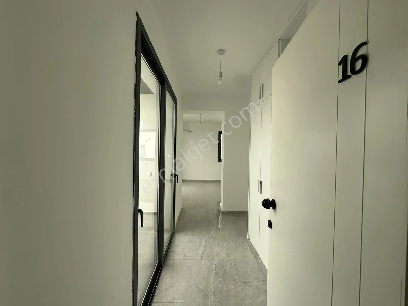 Satılık 1+1 Penthouse Yeni Boğaziçi Merkezi - Görsel 2