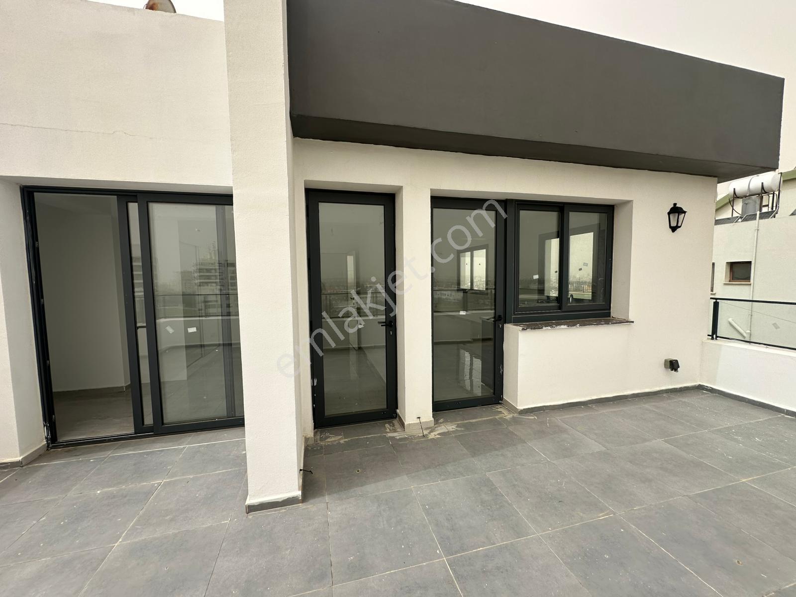 Satılık 1+1 Penthouse Yeni Boğaziçi Merkezi - Görsel 15