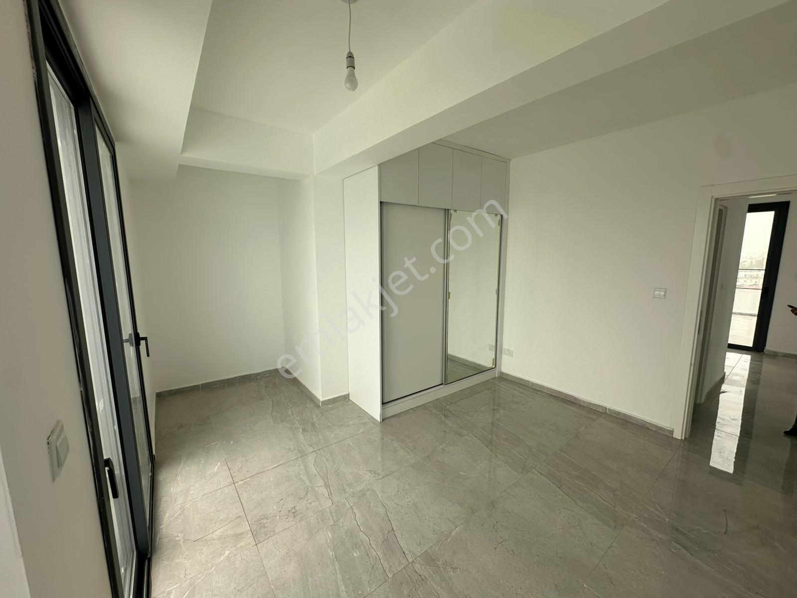 Satılık 1+1 Penthouse Yeni Boğaziçi Merkezi - Görsel 12