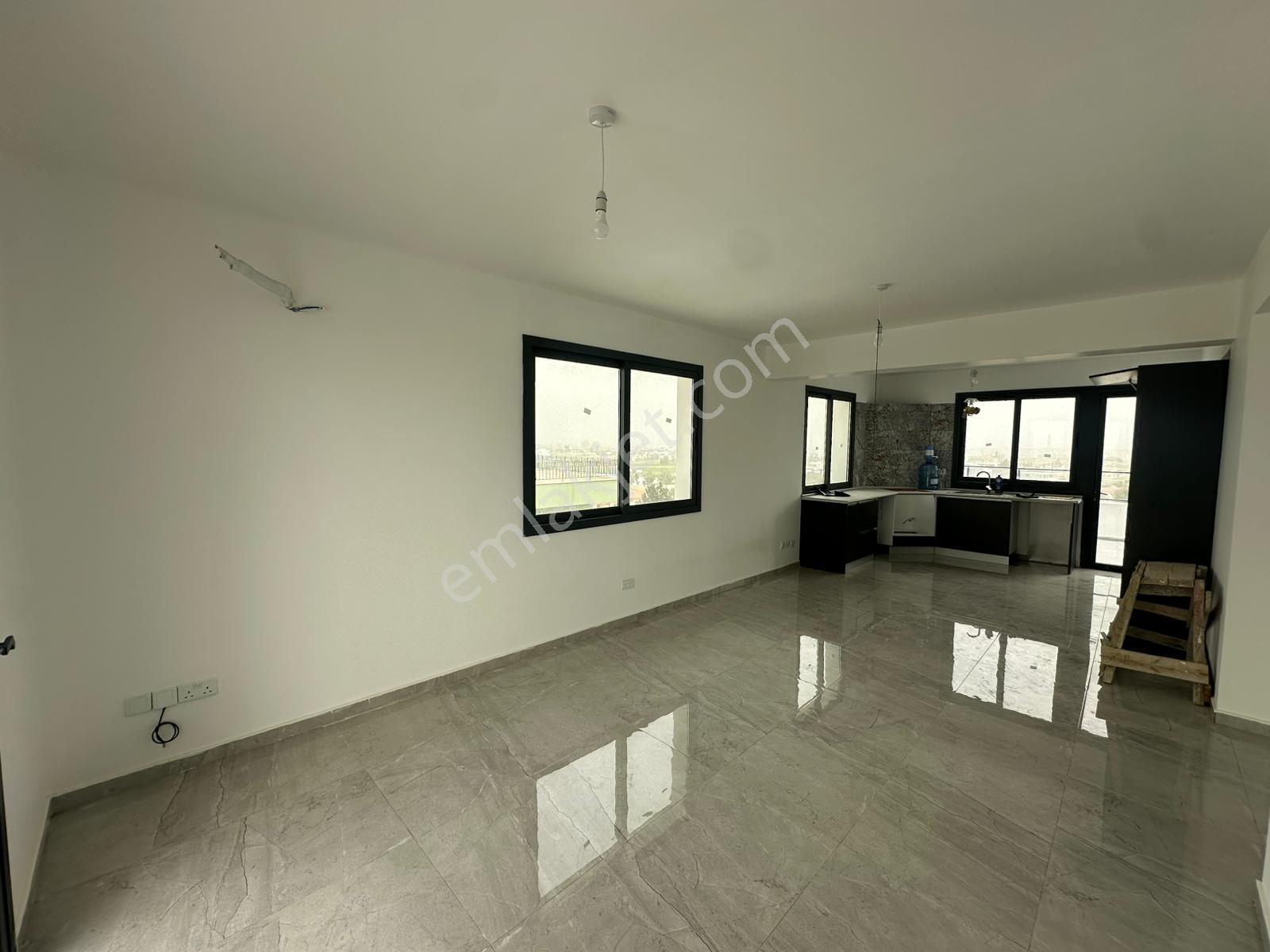 Satılık 1+1 Penthouse Yeni Boğaziçi Merkezi - Görsel 7