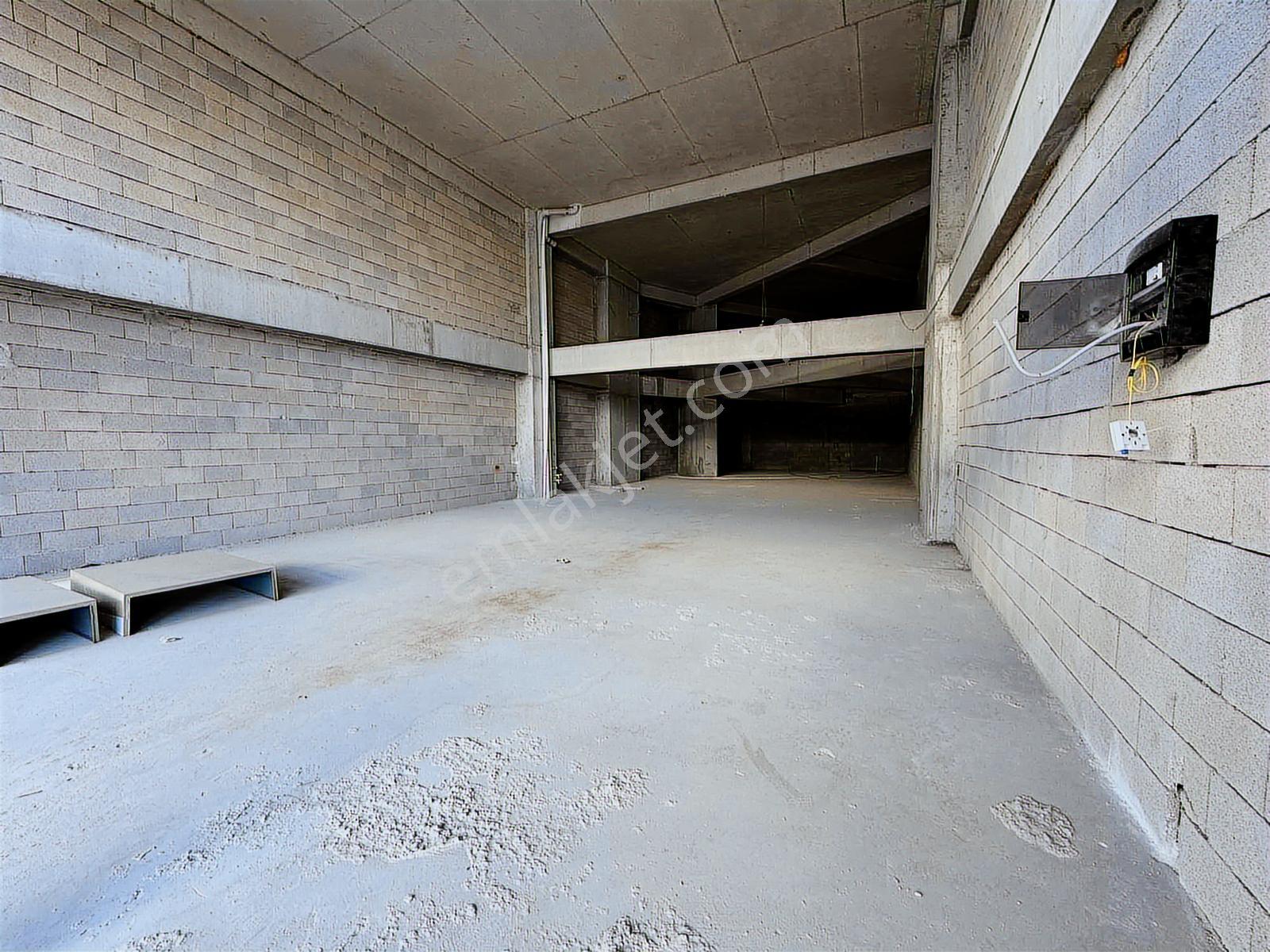 Pozitif Center'da 180m² Giriş Na Tamam Satılık Dükkanlar - Görsel 4