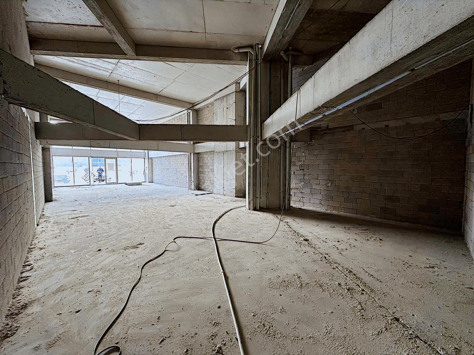 Pozitif Center'da 180m² Giriş Na Tamam Satılık Dükkanlar - Görsel 11
