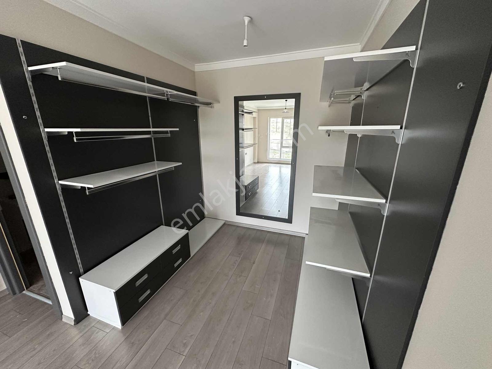Törekent Şehri Yaren Konutlarında 4+1 Kiralık Cam Balkonlu Daire - Görsel 35