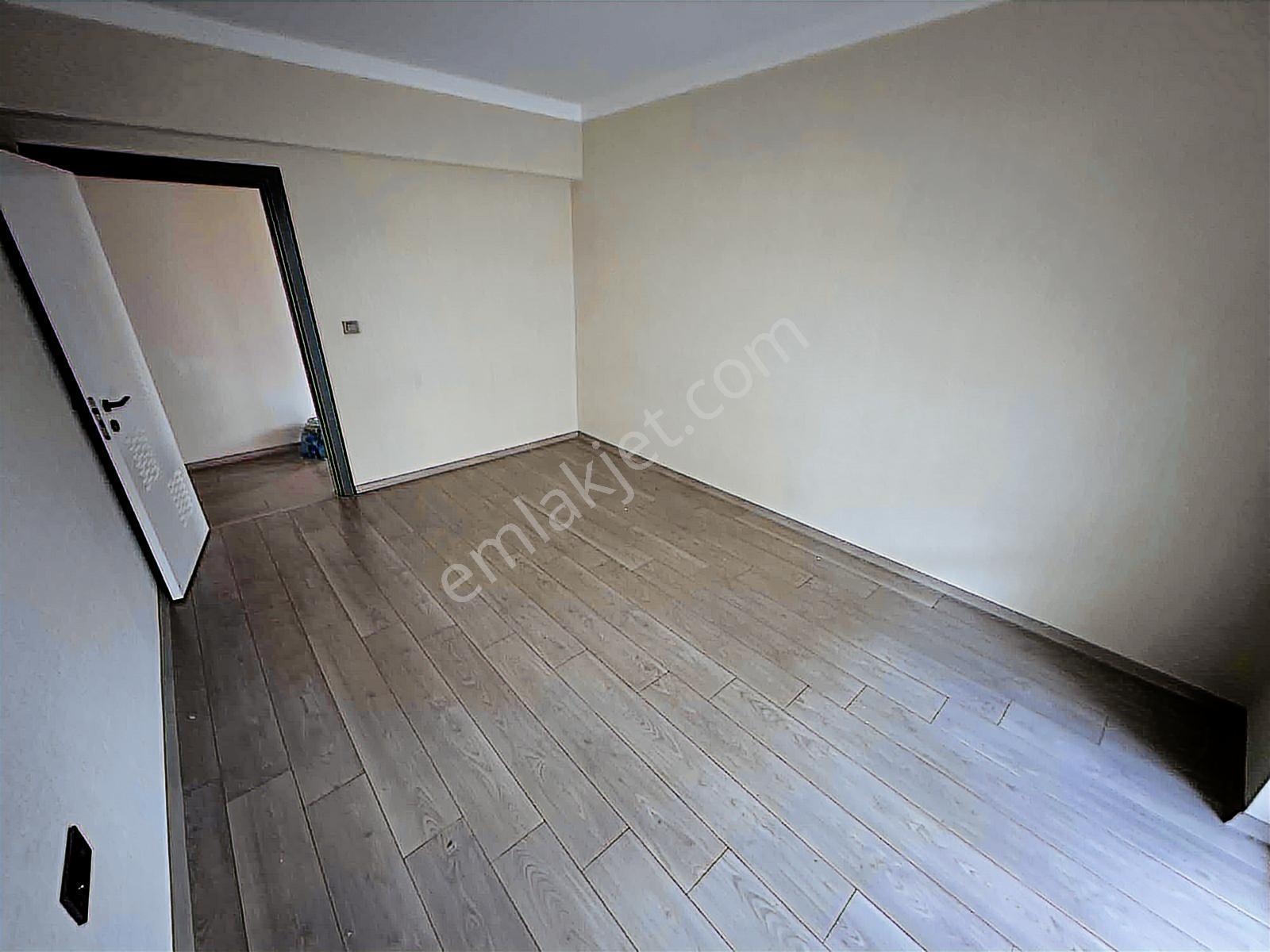 Törekent Şehri Yaren Konutlarında 4+1 Kiralık Cam Balkonlu Daire - Görsel 16