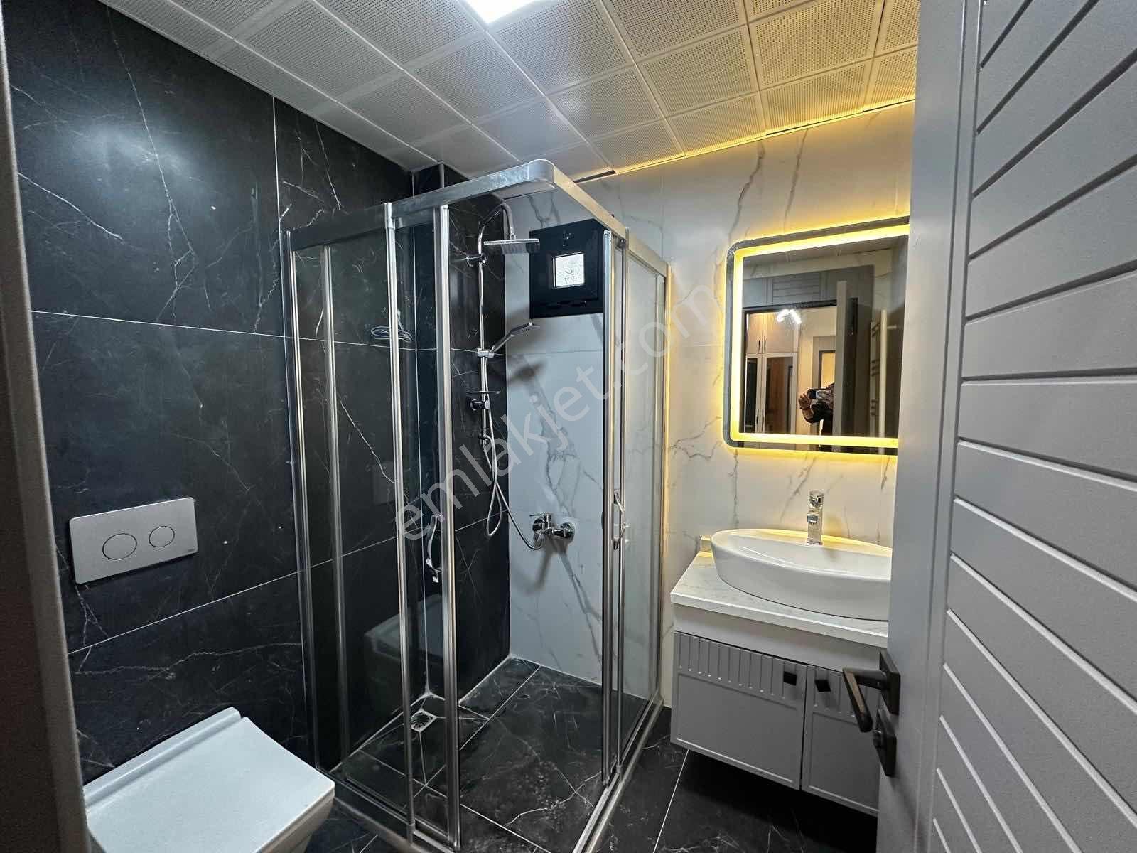 Adana Çınarlı,da 4+1 Villa Bulvara 2. Parsel Triplex - Görsel 11
