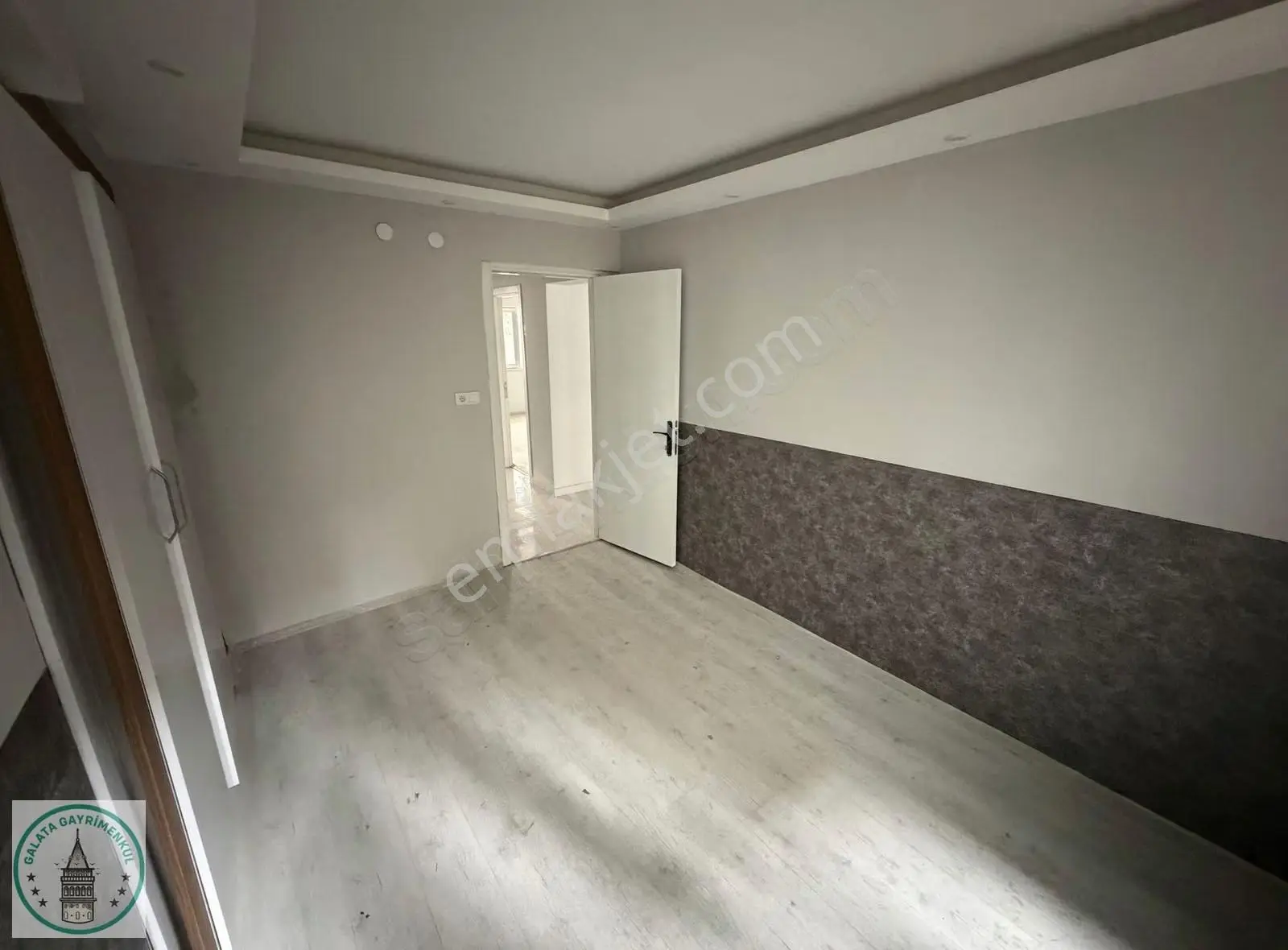 Galata,dan Aydın Efeler Orta Mah,de 90 M² 2+1 Satılık Daire - Görsel 3