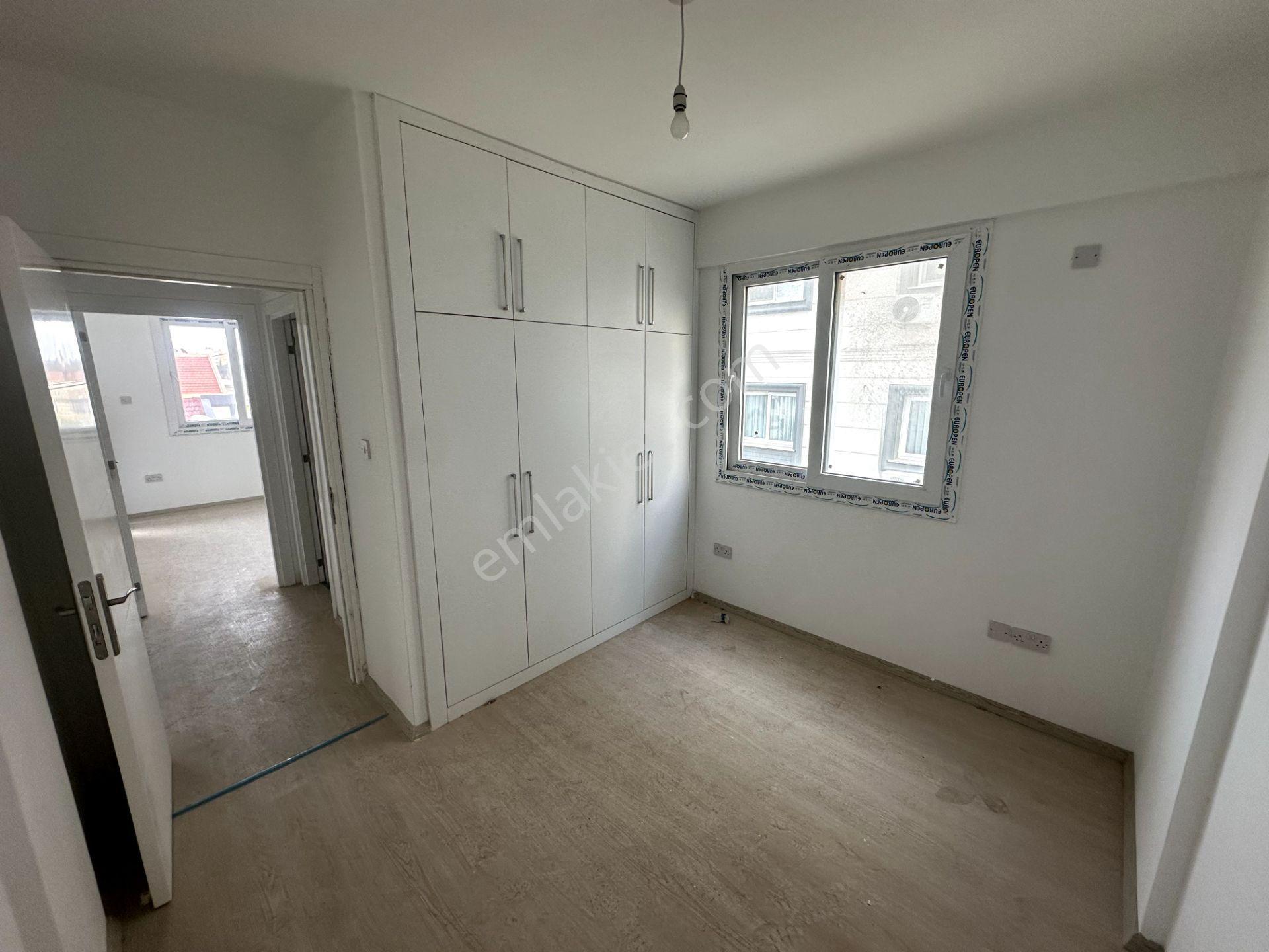 Yeniboğaziçinde Satılık 2+1 Boş Daire | Park Yanı | Uygun Fiyat - Görsel 7