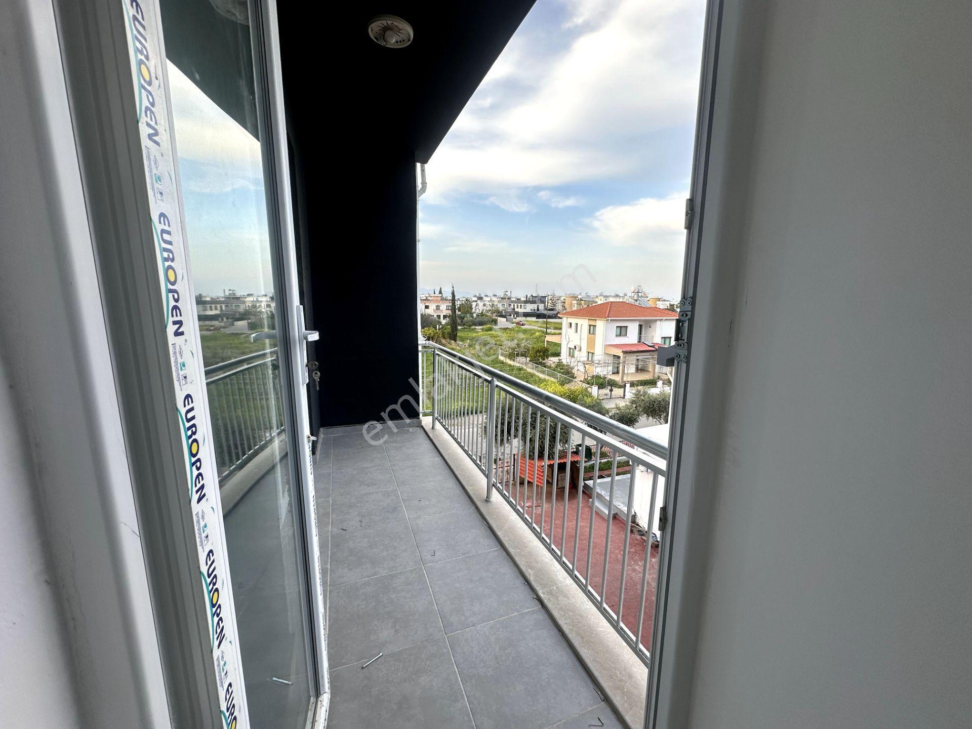 Yeniboğaziçinde Satılık 2+1 Boş Daire | Park Yanı | Uygun Fiyat - Görsel 12