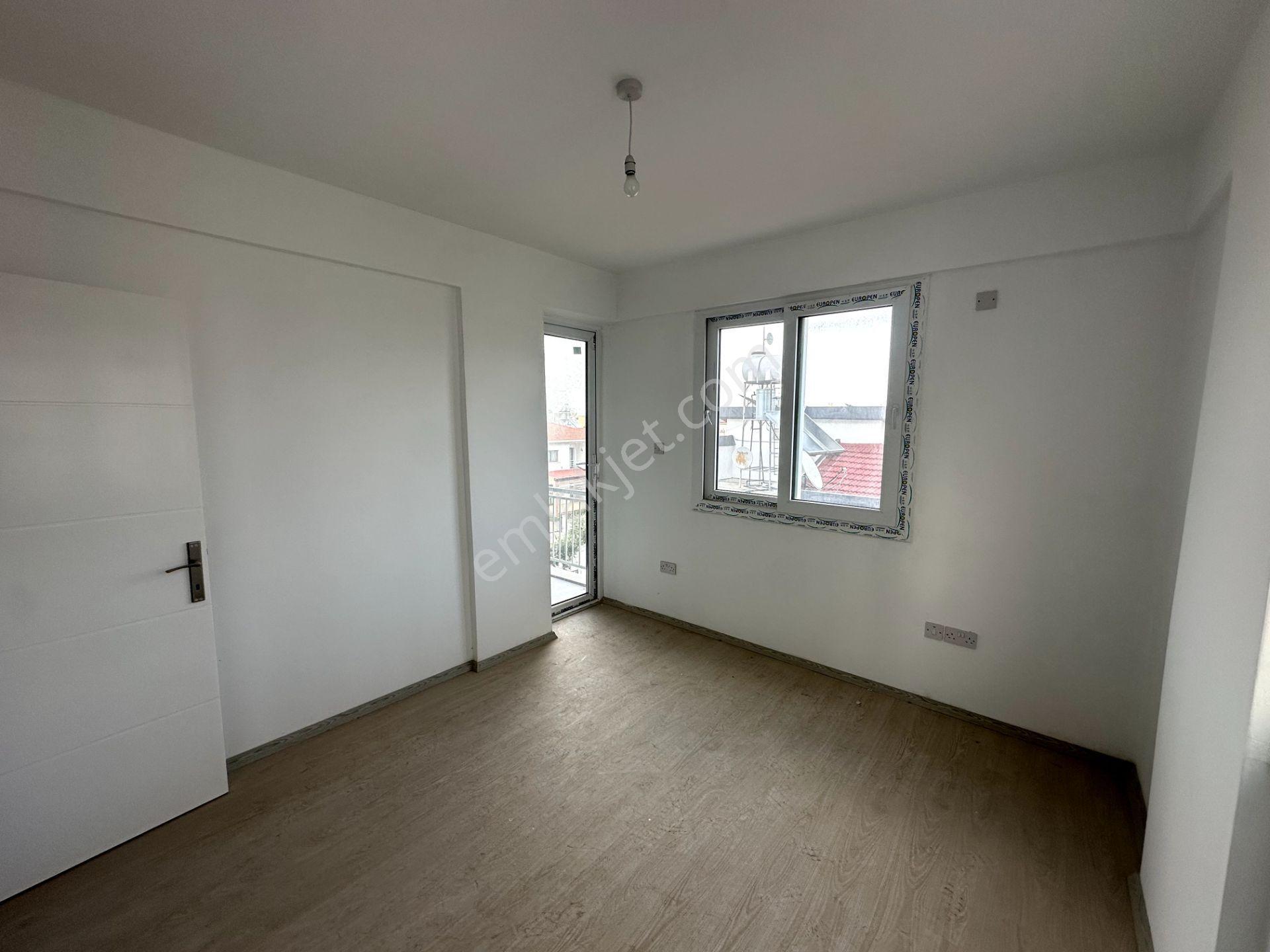 Yeniboğaziçinde Satılık 2+1 Boş Daire | Park Yanı | Uygun Fiyat - Görsel 11