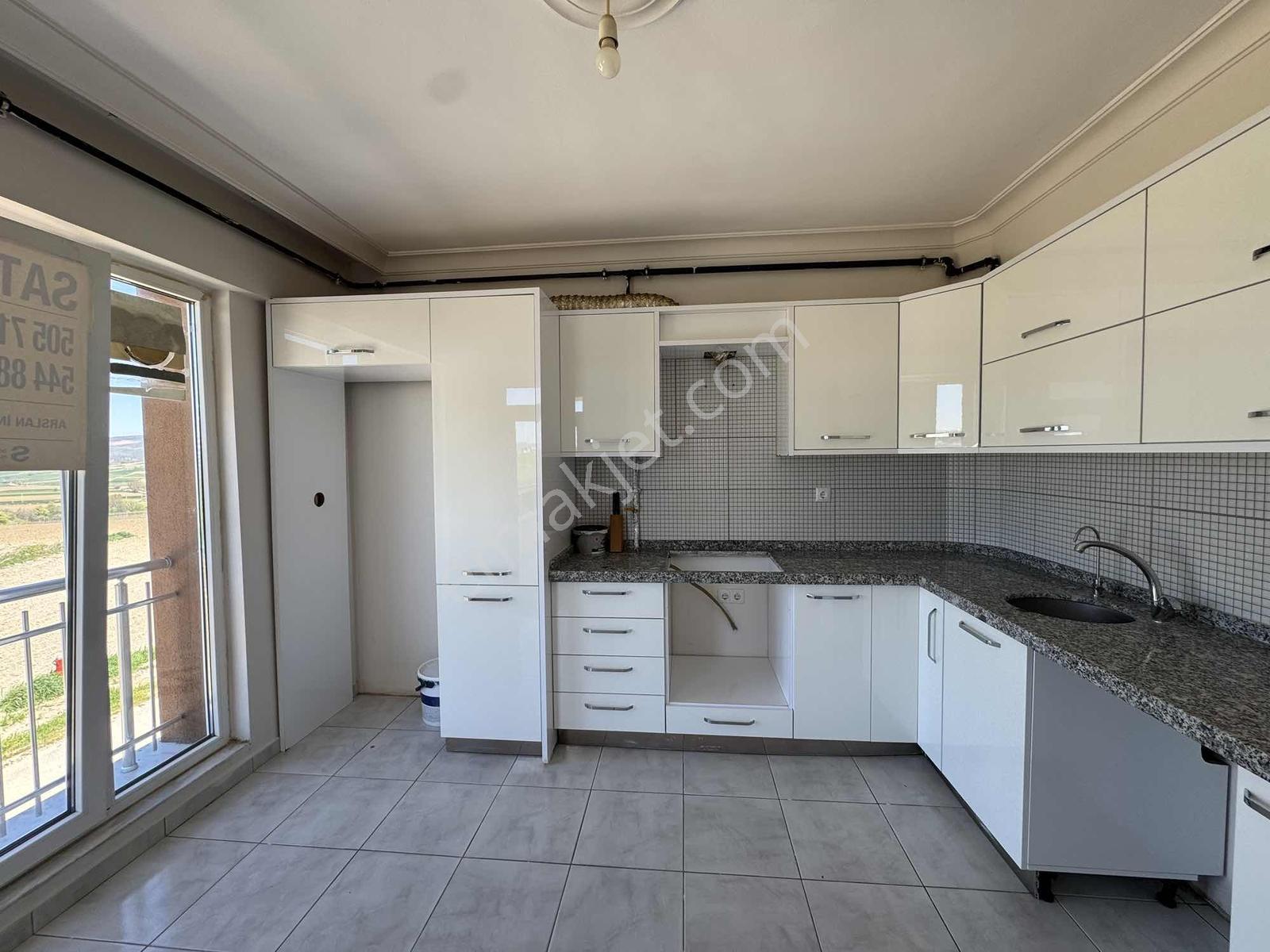 İnegöl Alanyurt Yeni Mah'de, Site İçi, 140m2, 3+1, Satılık Daire - Görsel 3