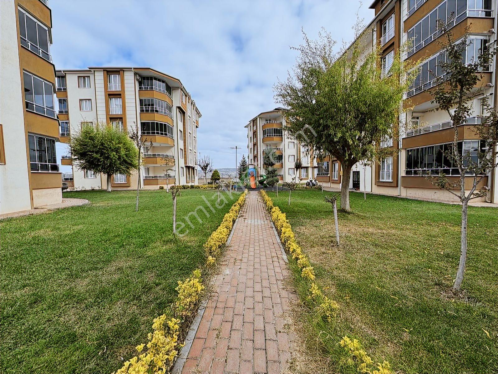 İnegöl Alanyurt Yeni Mah'de, Site İçi, 140m2, 3+1, Satılık Daire - Görsel 19