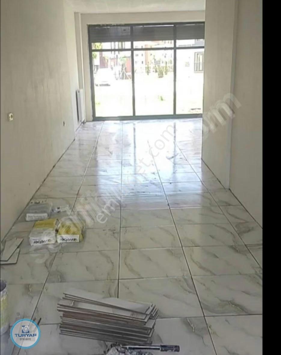 Muhteşem Lokasyon Super Kiralık Dükkan - Görsel 3