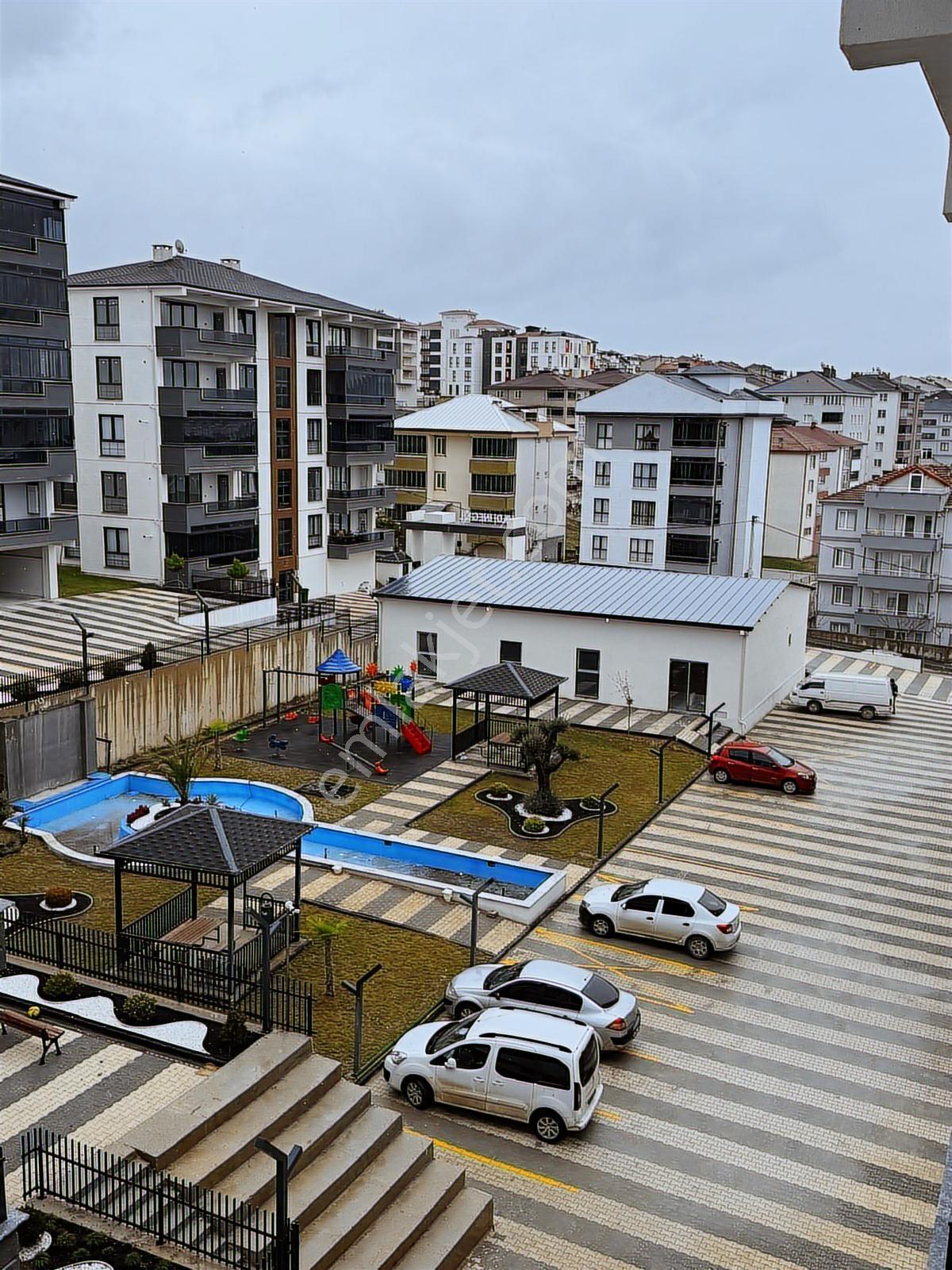İnegöl Alanyurt Fatih Mah.3+1,150m2,5.kat,site İçi,satılık Daire - Görsel 13