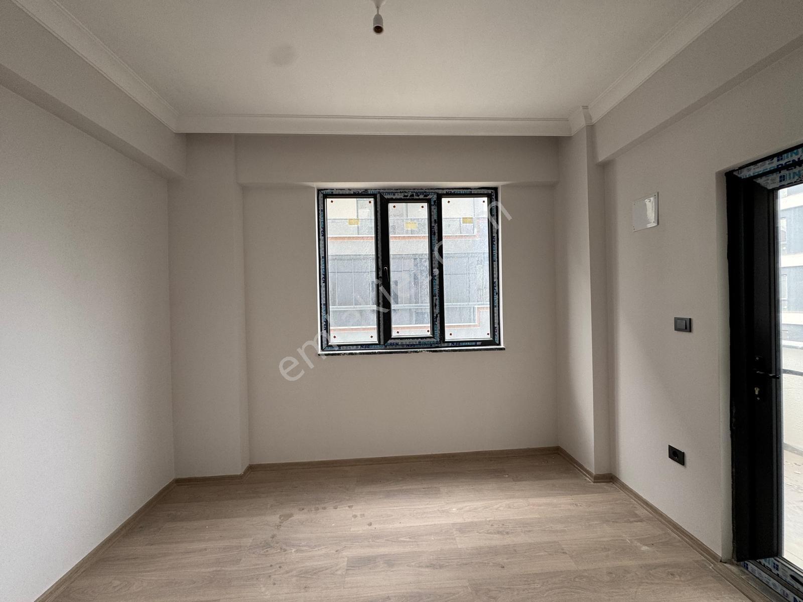 İnegöl Alanyurt Fatih Mah.3+1,150m2,5.kat,site İçi,satılık Daire - Görsel 2