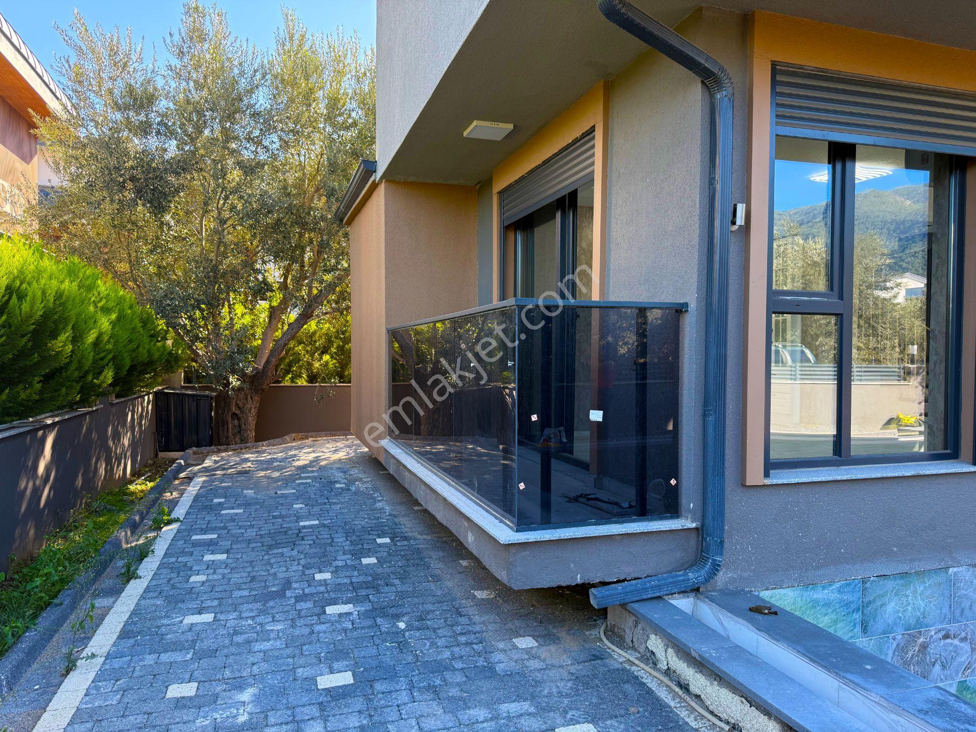 Güre'de %100 Müstakil Havuzlu Satılık Villa - Görsel 32