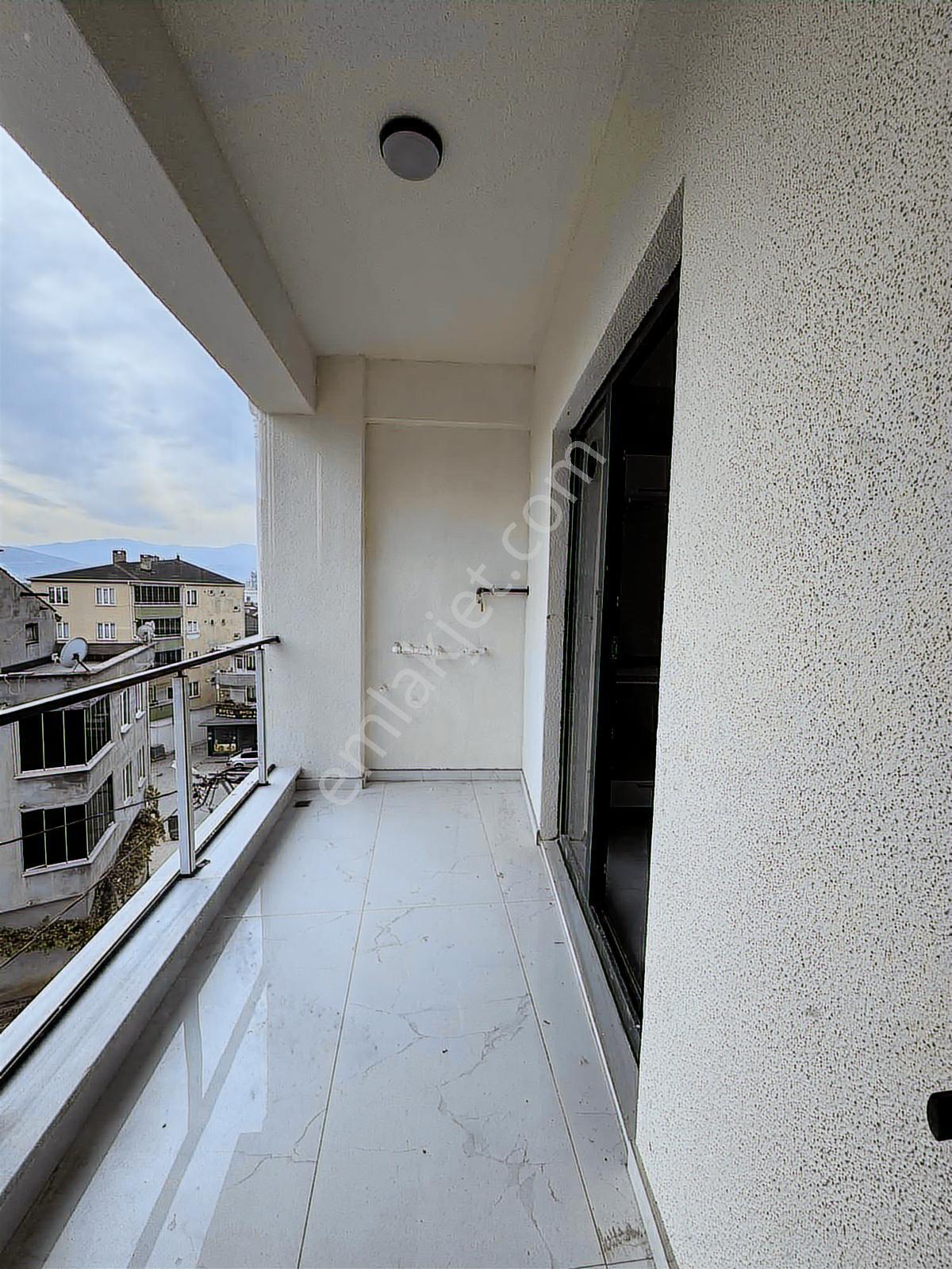 İnegöl Alanyurt Cumhuriyet Mah.3+1,150m2, 3.kat, Satılık Dubleks - Görsel 7
