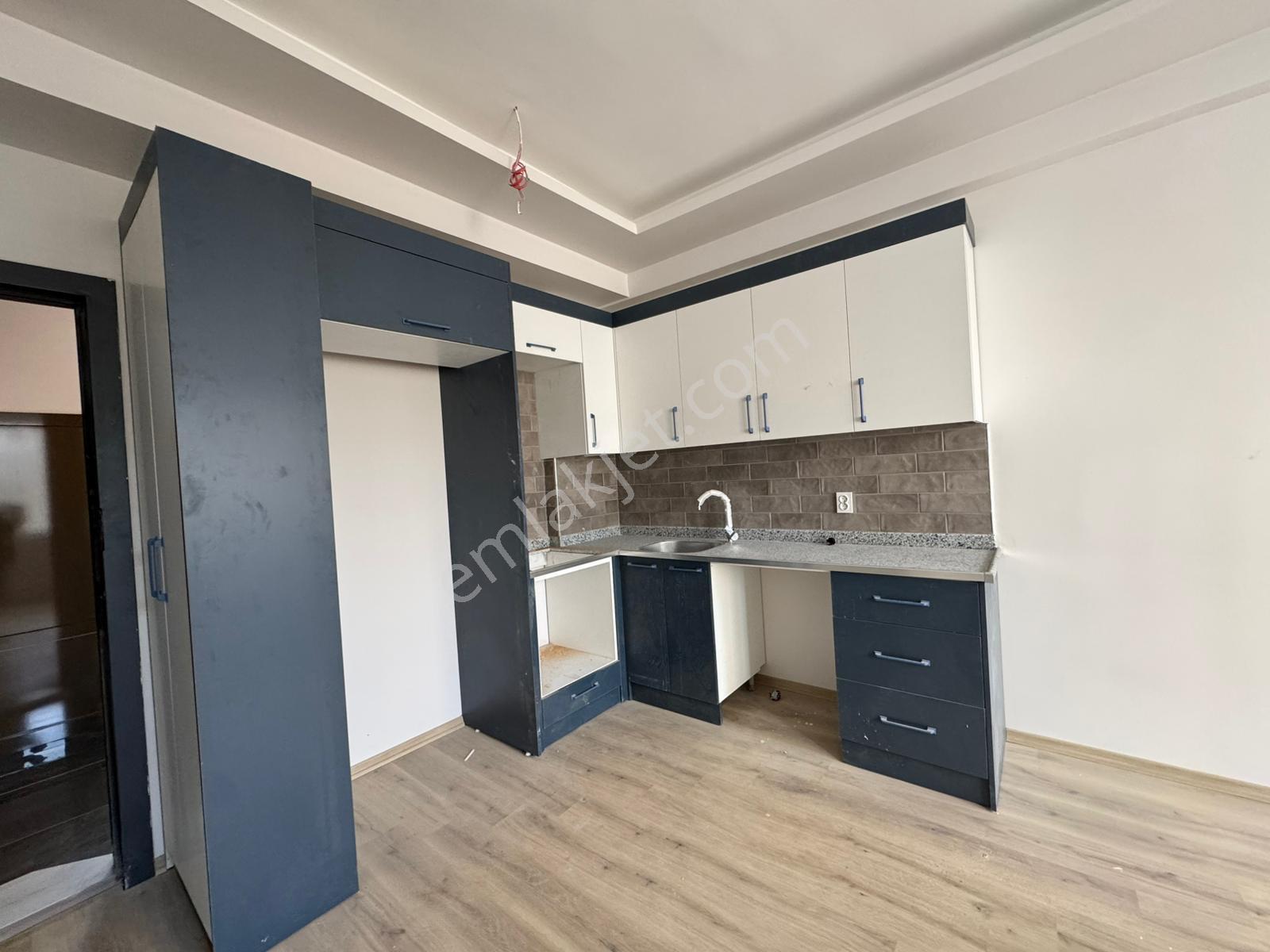 Erdemli Hastaneye Yakın Mesafede 1+1 5.kat Havuzlu Kiralık Daire - Görsel 10