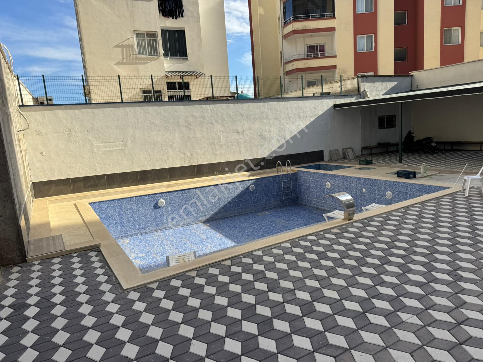 Erdemli Hastaneye Yakın Mesafede 1+1 5.kat Havuzlu Kiralık Daire - Görsel 3