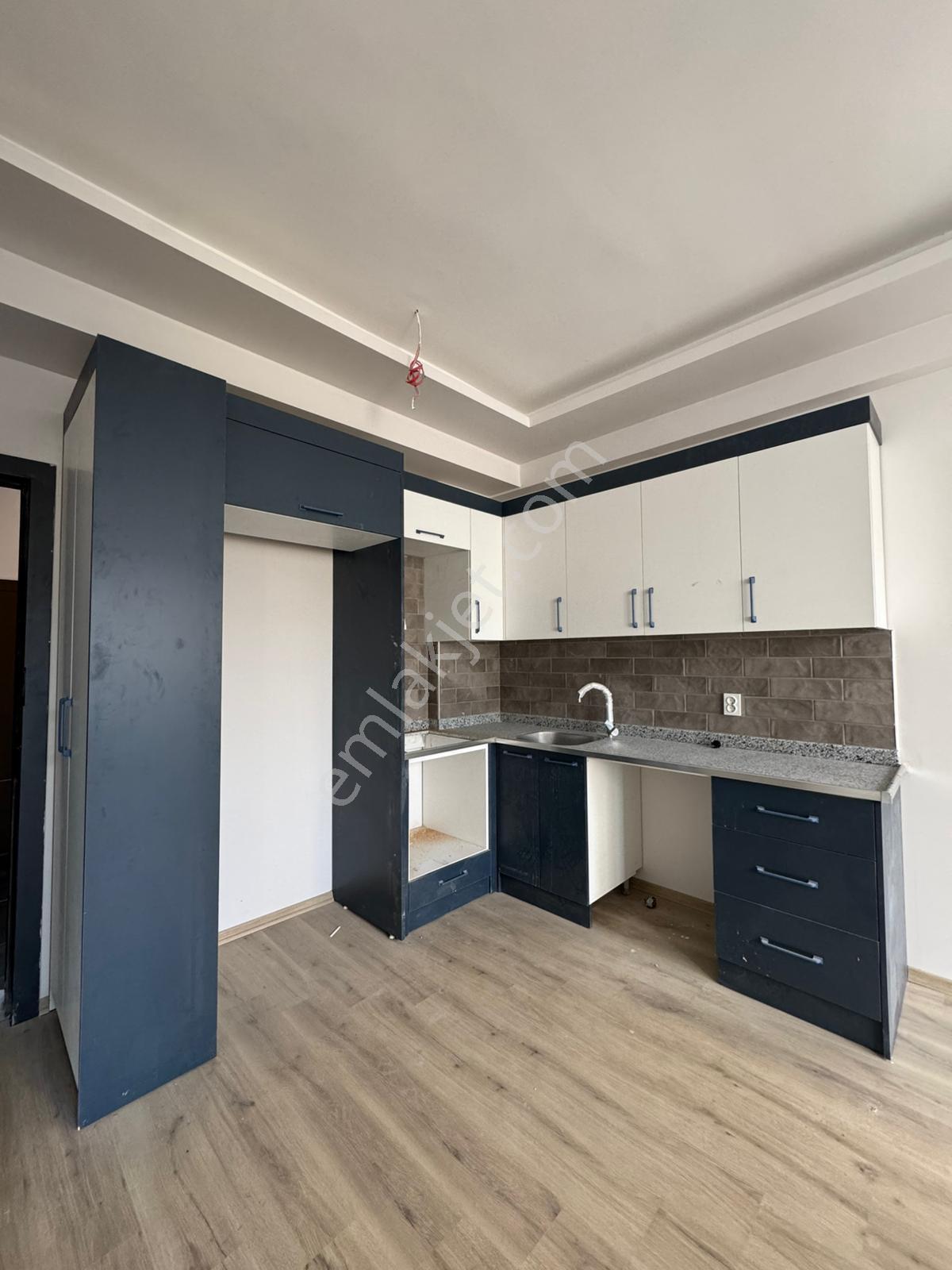 Erdemli Hastaneye Yakın Mesafede 1+1 5.kat Havuzlu Kiralık Daire - Görsel 8