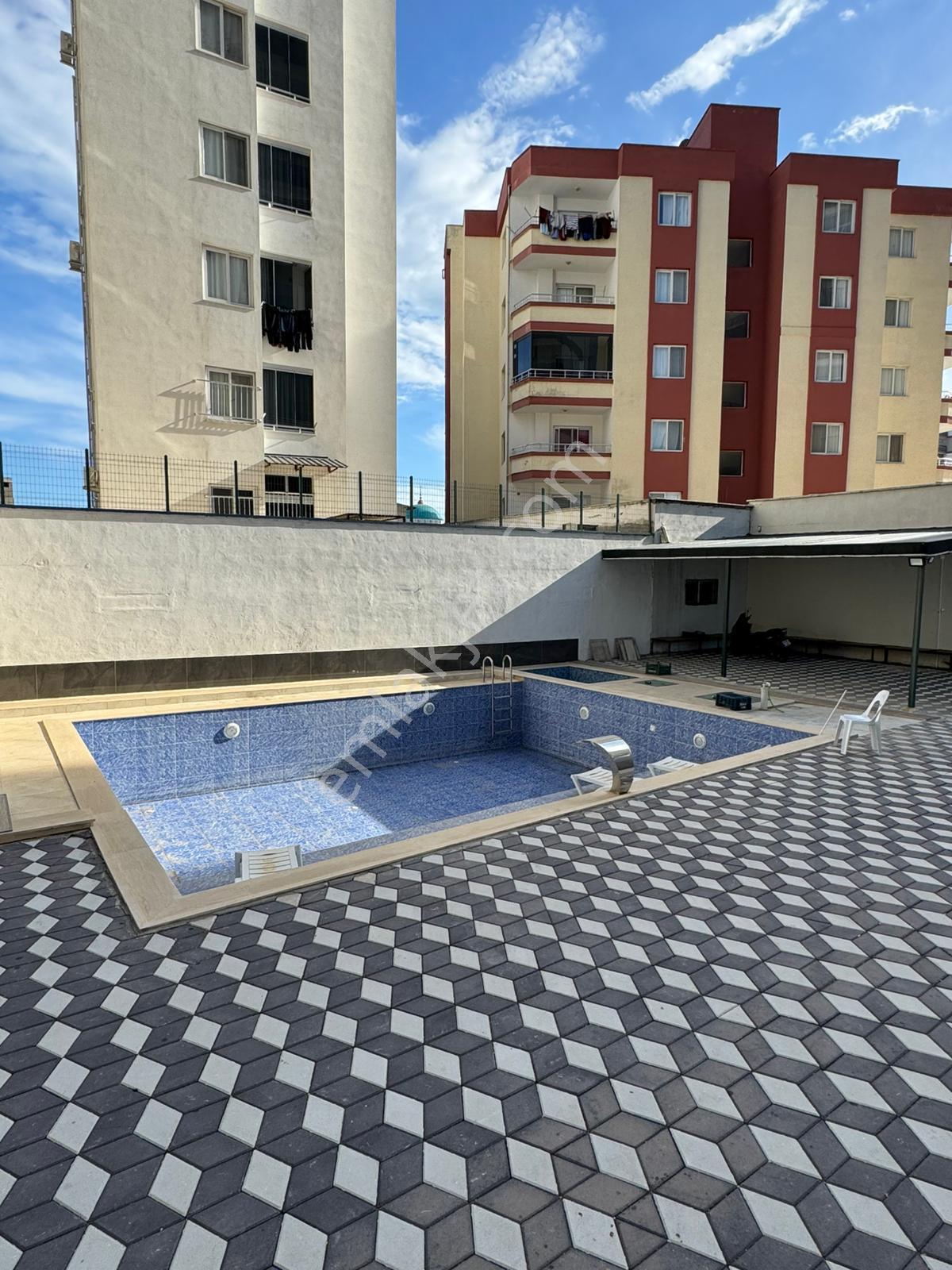 Erdemli Hastaneye Yakın Mesafede 1+1 5.kat Havuzlu Kiralık Daire - Görsel 4