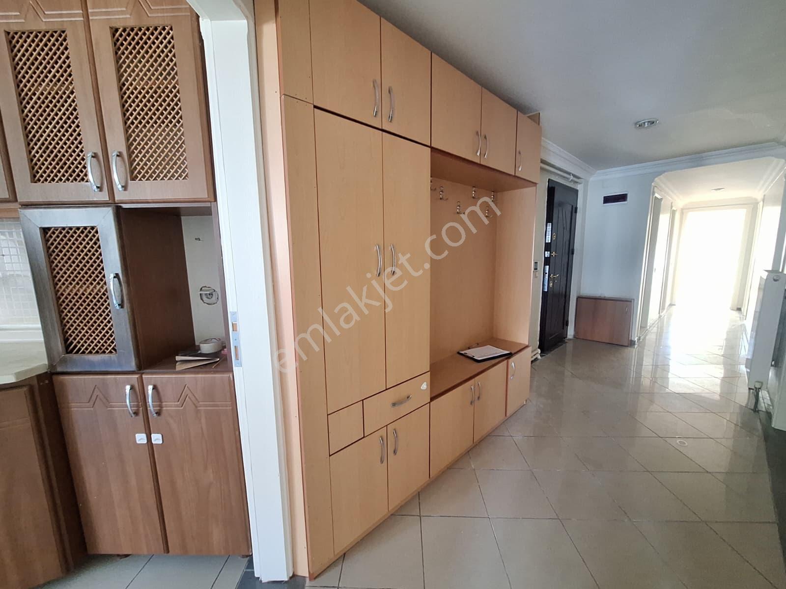 Yaman'dan Bolvadin İmaret Mah. 3+1 Kiralık Daire - Görsel 4