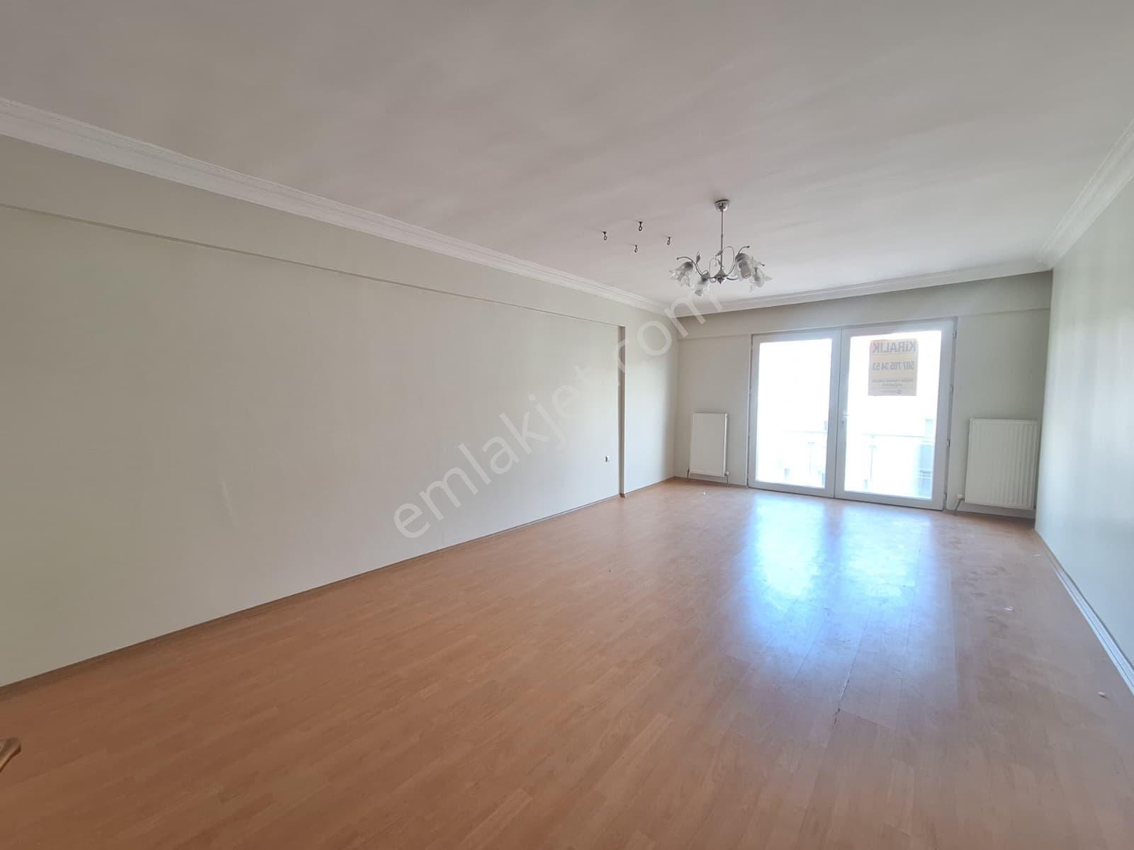 Yaman'dan Bolvadin İmaret Mah. 3+1 Kiralık Daire - Görsel 16