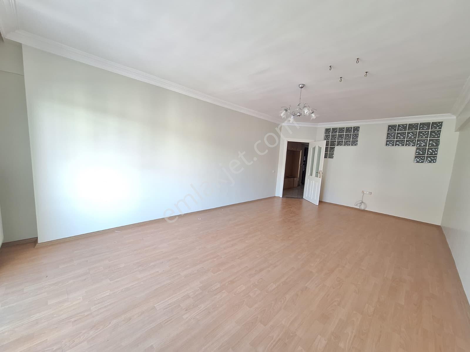 Yaman'dan Bolvadin İmaret Mah. 3+1 Kiralık Daire - Görsel 14