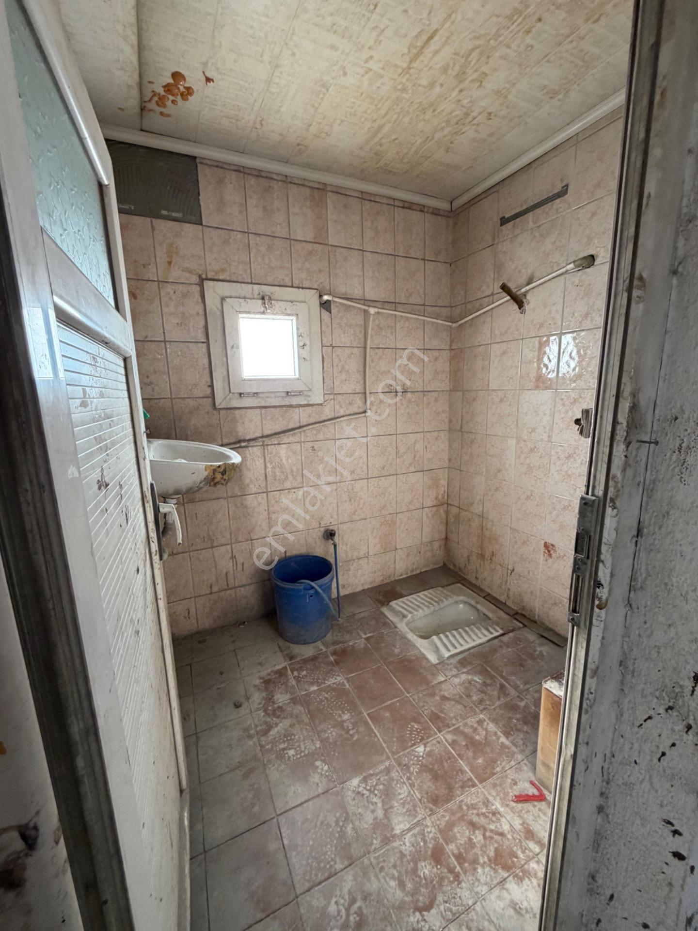 Karabağlarda Kiralık 1.475 M2- 5 Katlı Fabrika Binası - Görsel 9