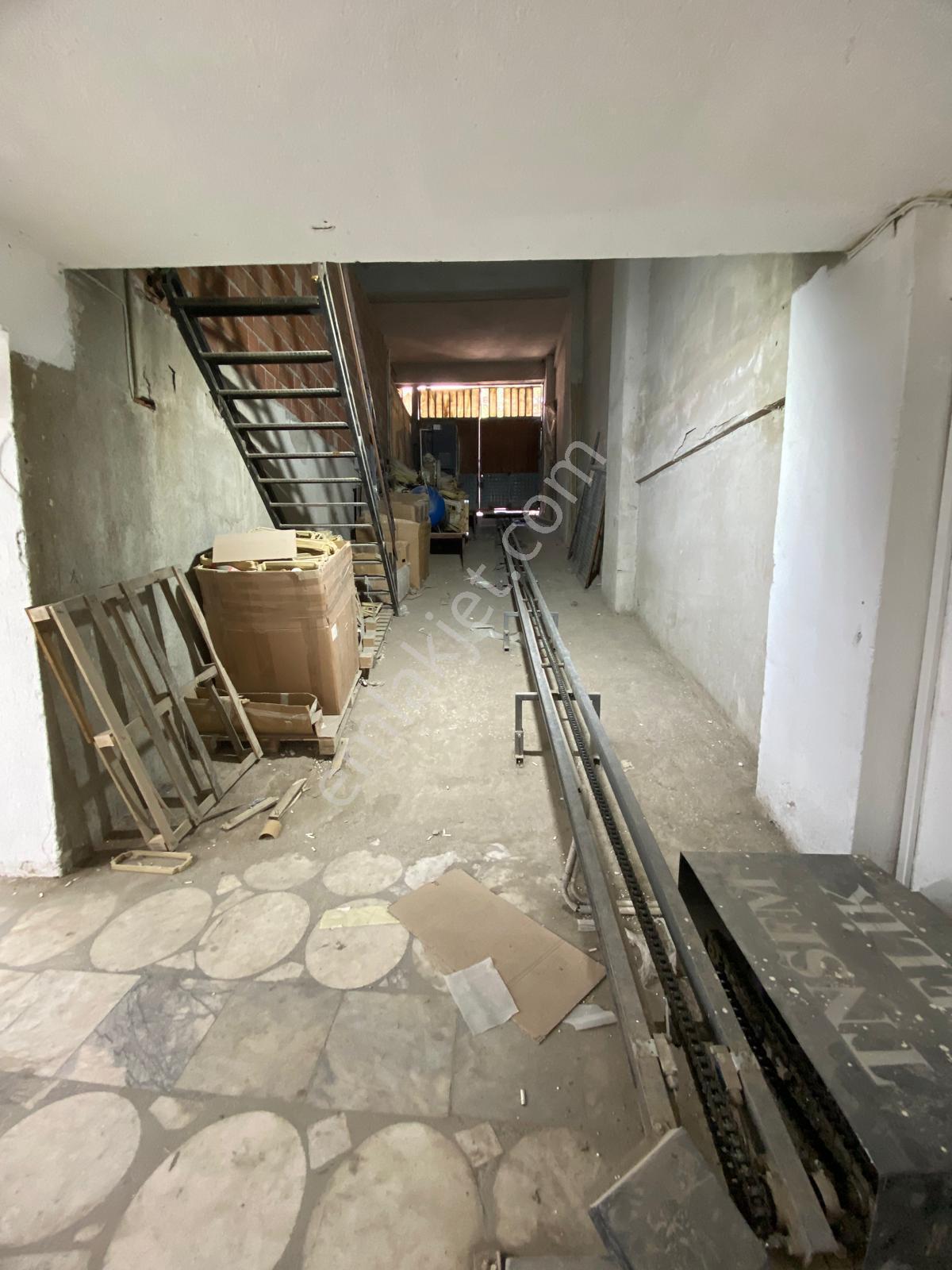 Karabağlarda Kiralık 1.475 M2- 5 Katlı Fabrika Binası - Görsel 2