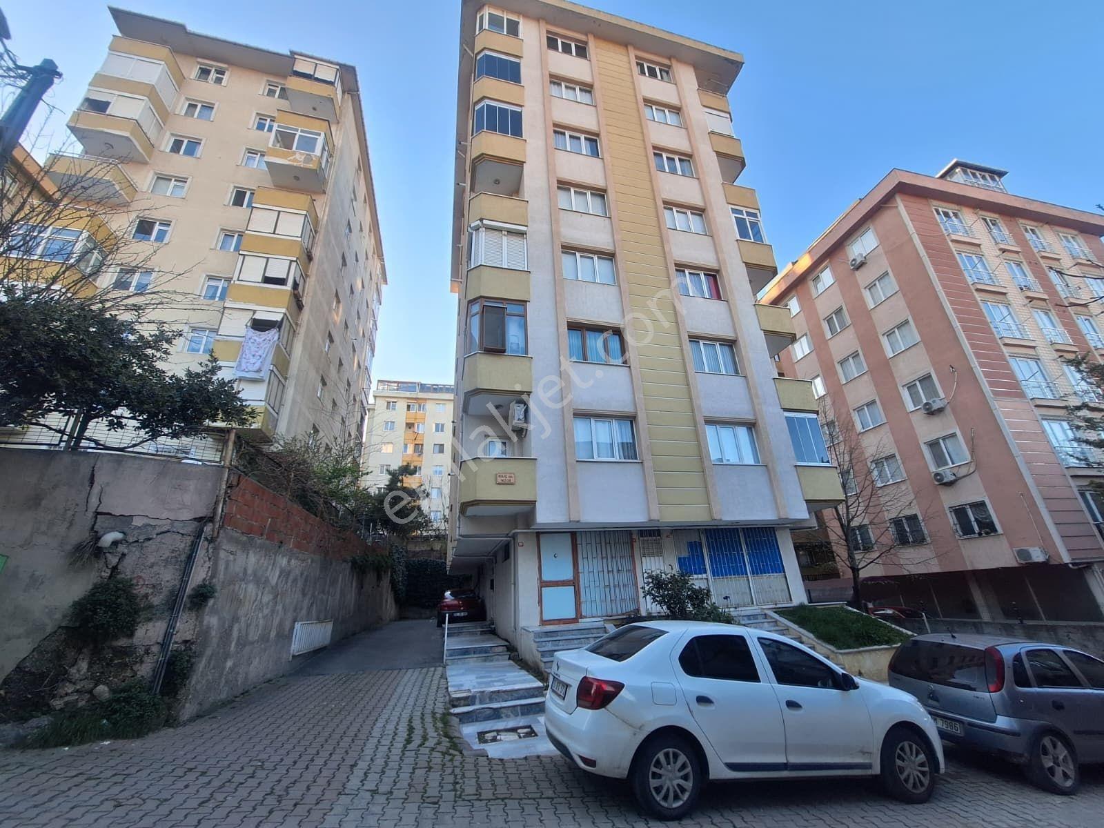 İçerenköy Mahallesi'nde 3+1 Krediye Uygun Fırsat Daire - Görsel 2