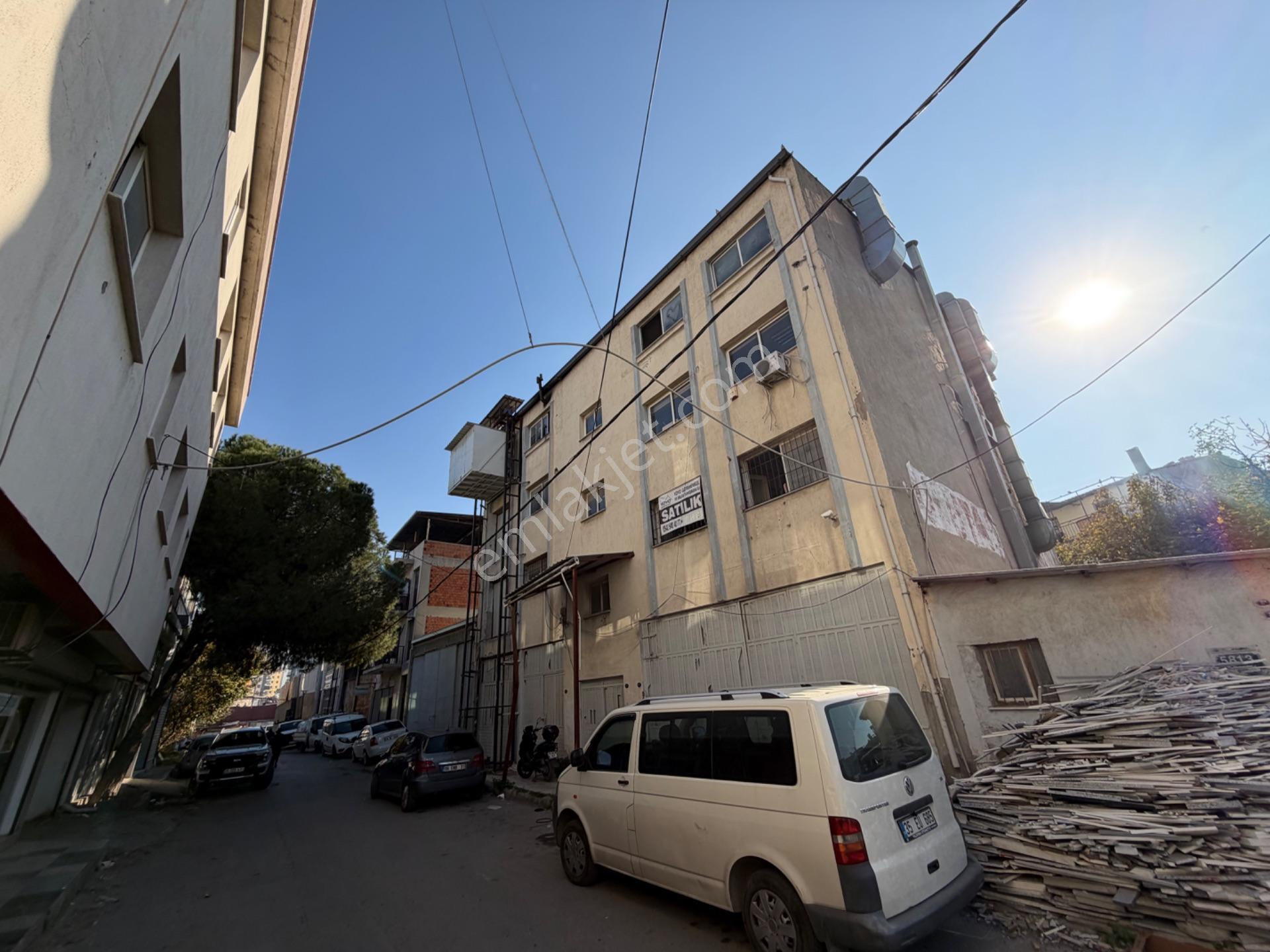 Karabağlarda Satılık 1.475 M2- 5 Katlı Fabrika Binas - Görsel 35