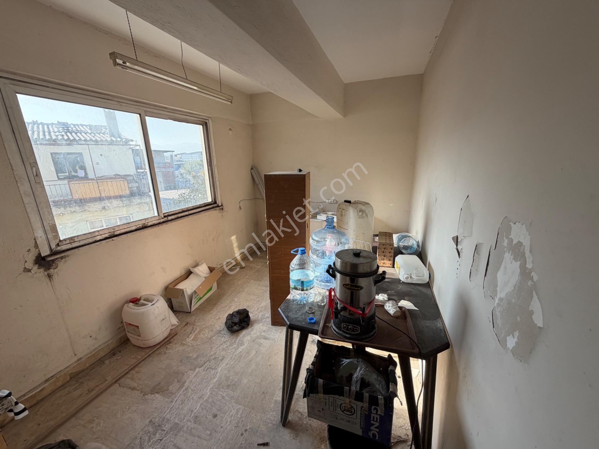Karabağlarda Satılık 1.475 M2- 5 Katlı Fabrika Binas - Görsel 36